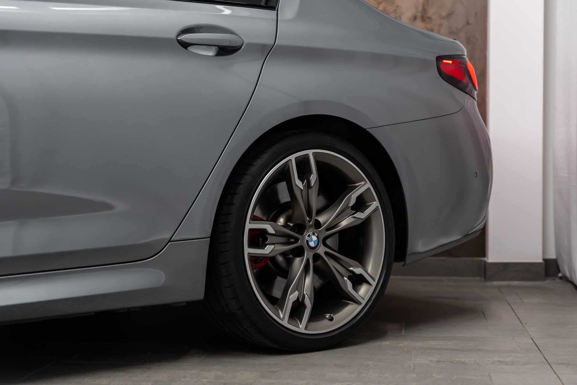BMW M550i xDrive M Sport Pro Steptronic *M-Performance*Facelift*Laser*Head-Up*Panorama*-image-8