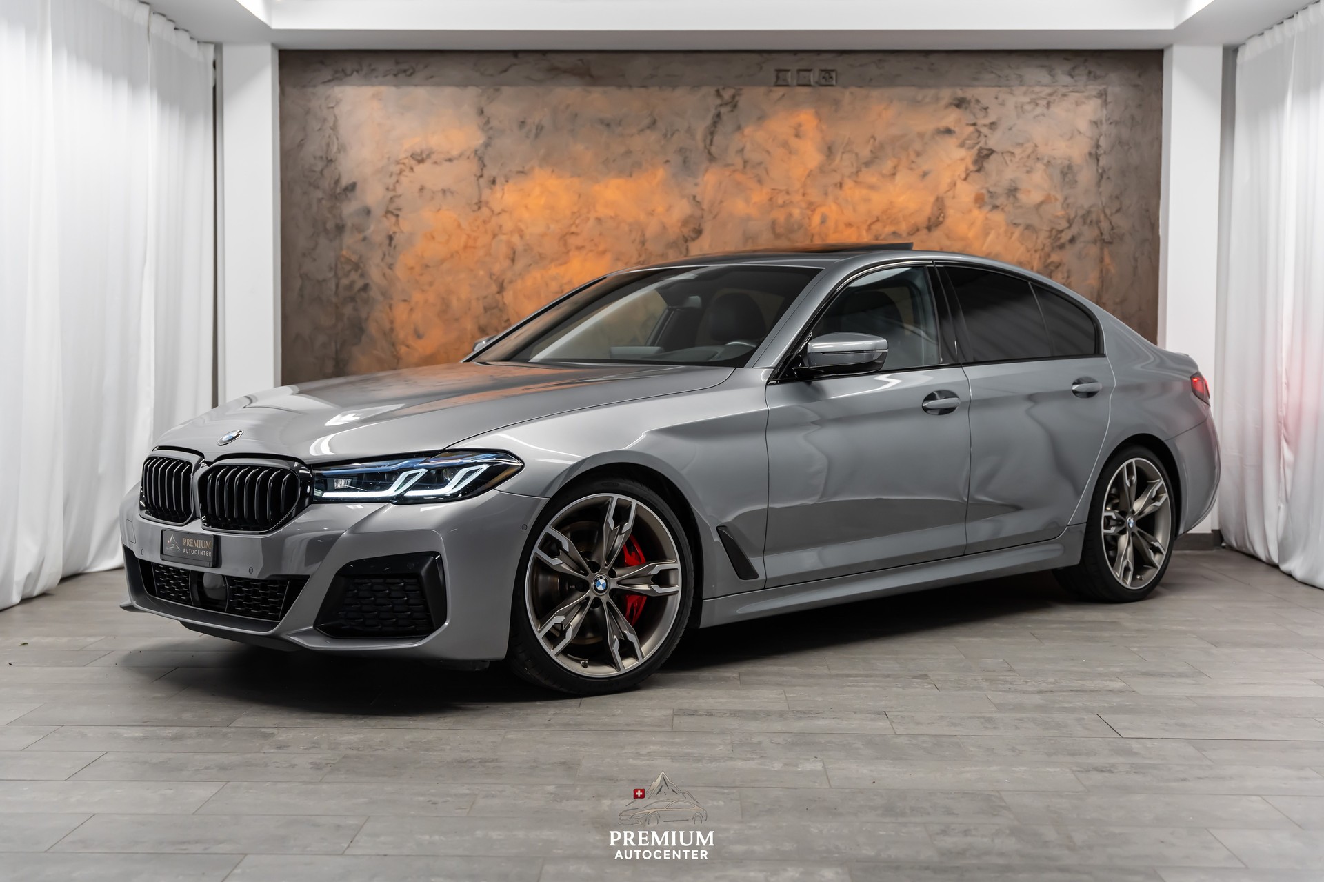 BMW M550i xDrive M Sport Pro Steptronic *M-Performance*Facelift*Laser*Head-Up*Panorama*