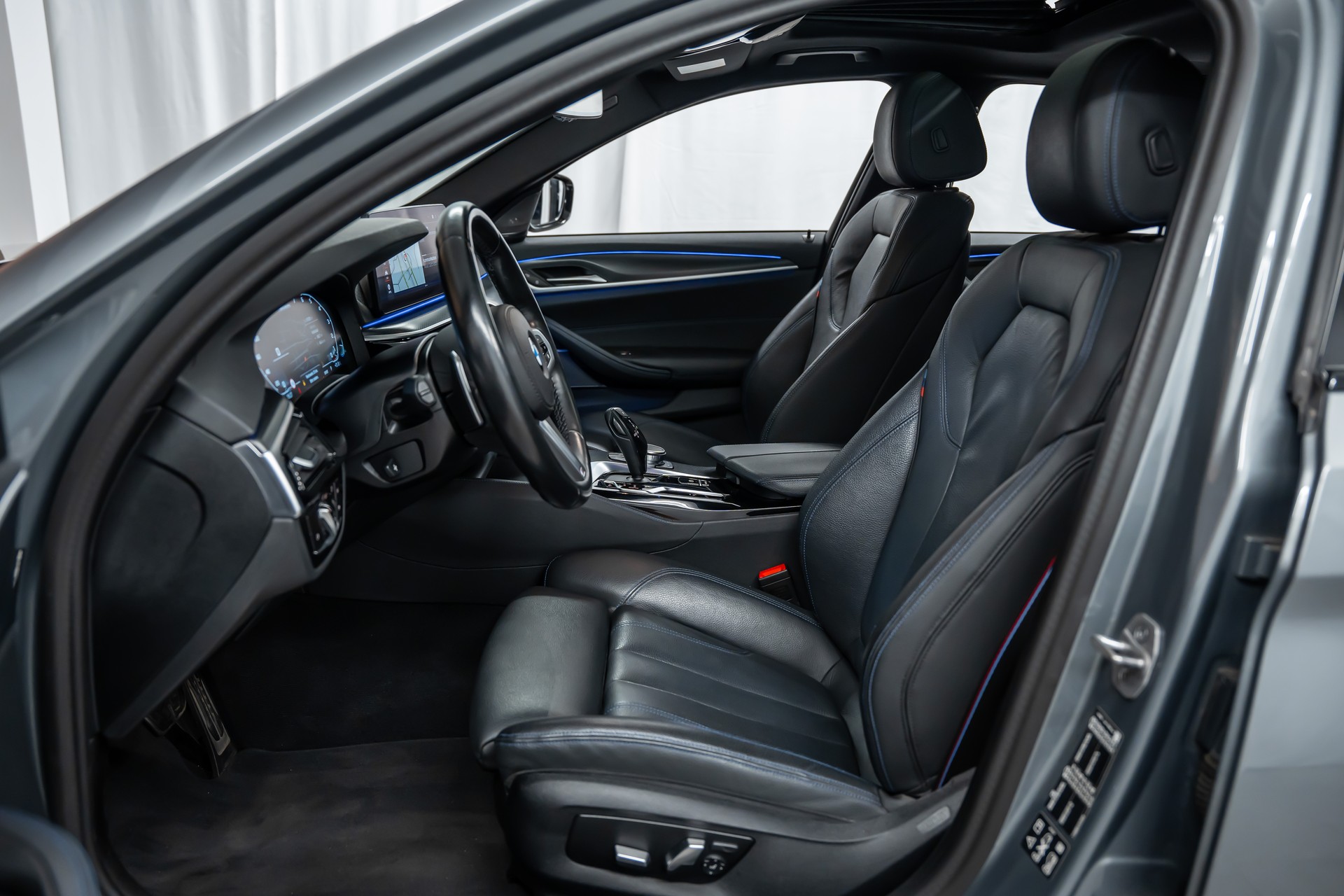 BMW M550i xDrive M Sport Pro Steptronic *M-Performance*Facelift*Laser*Head-Up*Panorama*-image-11