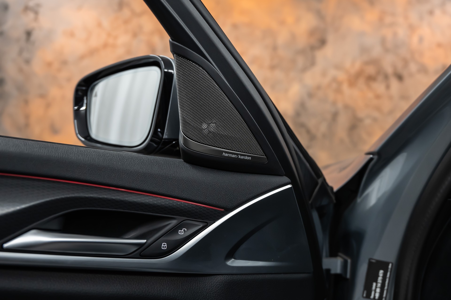 BMW M550i xDrive M Sport Pro Steptronic *M-Performance*Facelift*Laser*Head-Up*Panorama*-image-18
