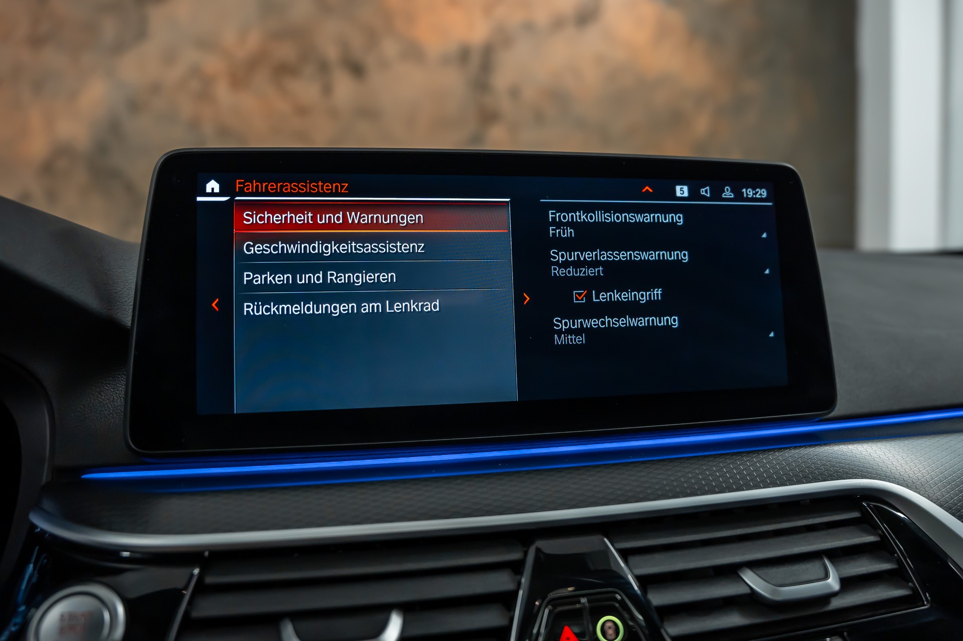 BMW M550i xDrive M Sport Pro Steptronic *M-Performance*Facelift*Laser*Head-Up*Panorama*-image-29