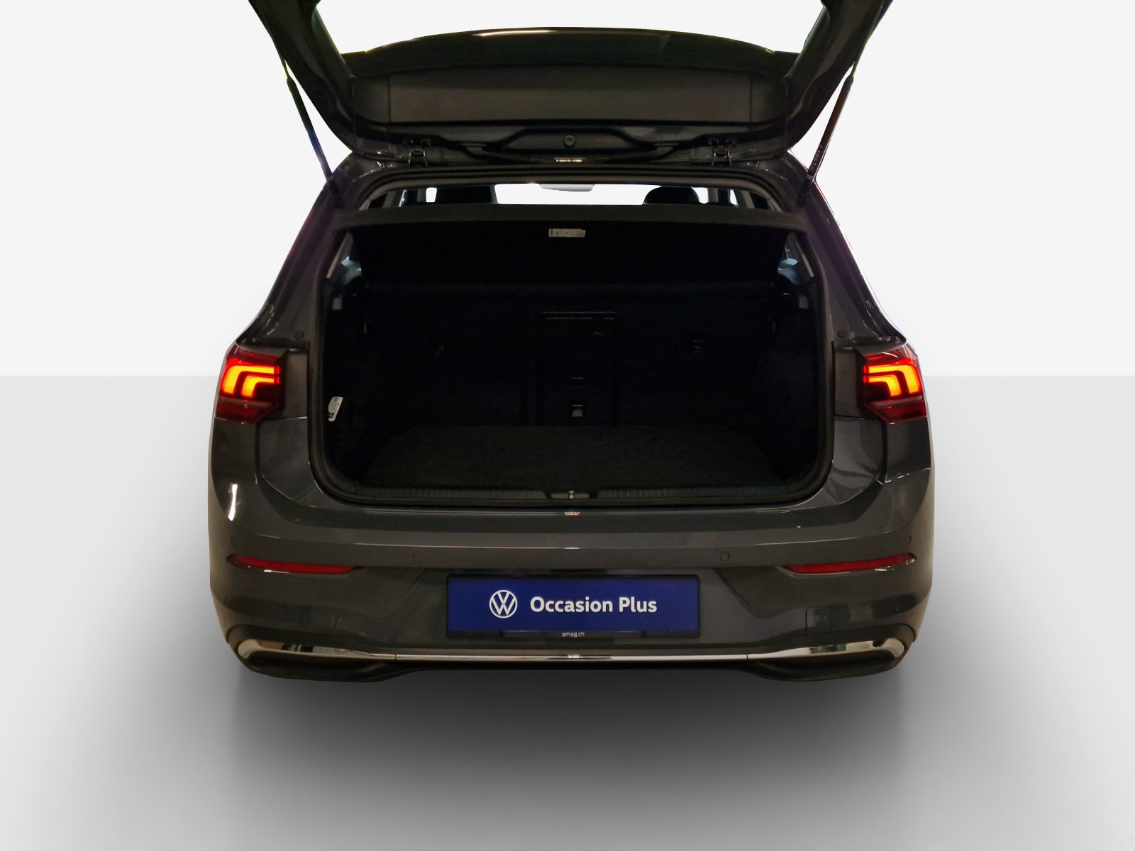 VW Golf 1.5 e TSI mHEV Style DSG-image-12