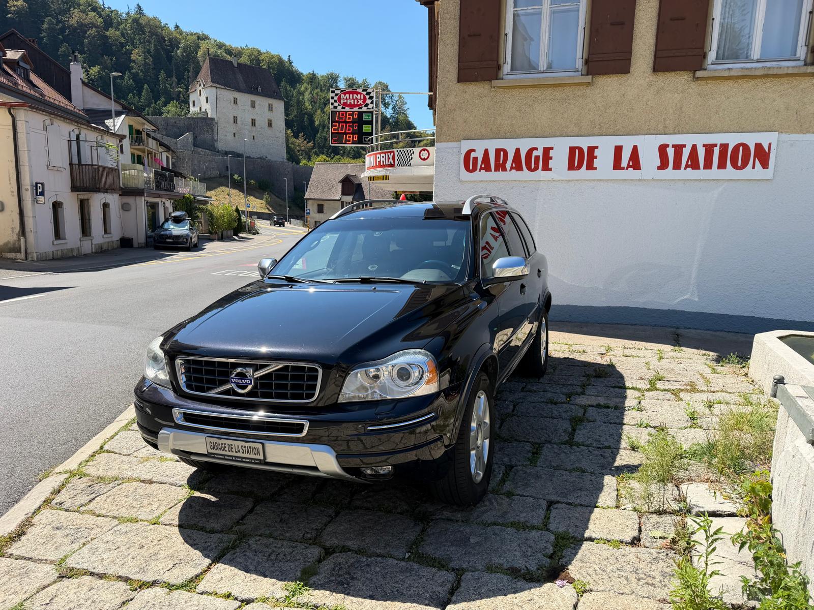 VOLVO XC90 D5 AWD Momentum Geartronic-image-0