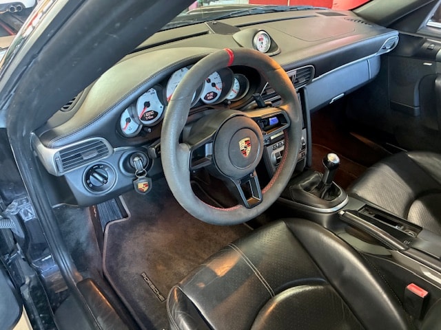 PORSCHE 911 Cabrio Carrera 4S-image-5