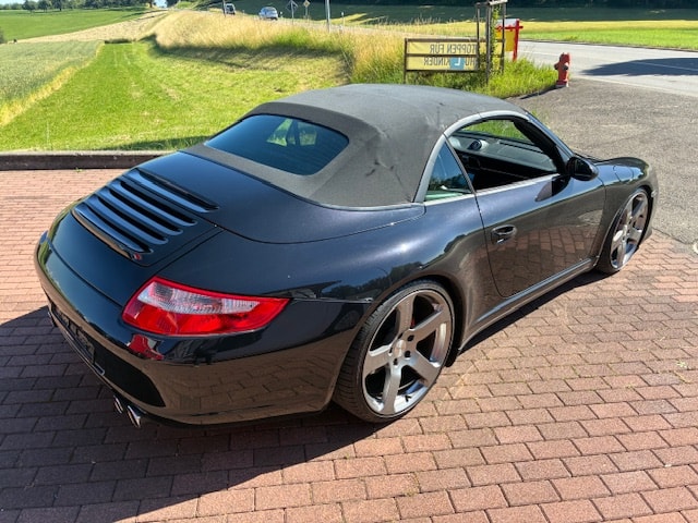 PORSCHE 911 Cabrio Carrera 4S-image-3