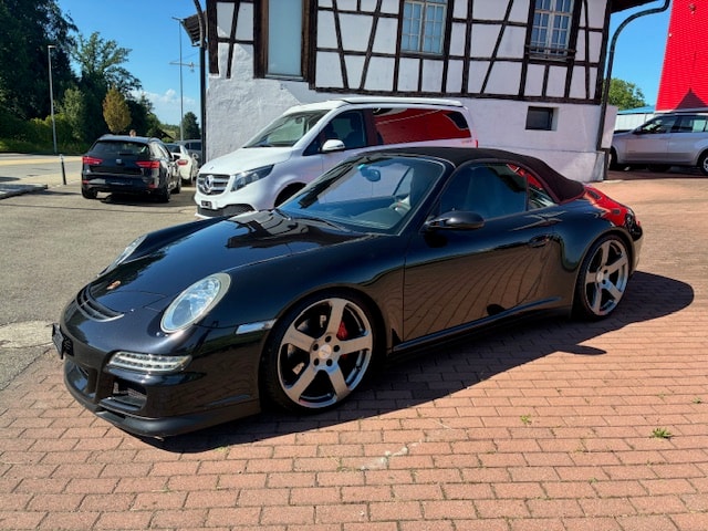 PORSCHE 911 Cabrio Carrera 4S-image-1