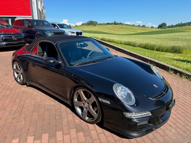 PORSCHE 911 Cabrio Carrera 4S-image-0