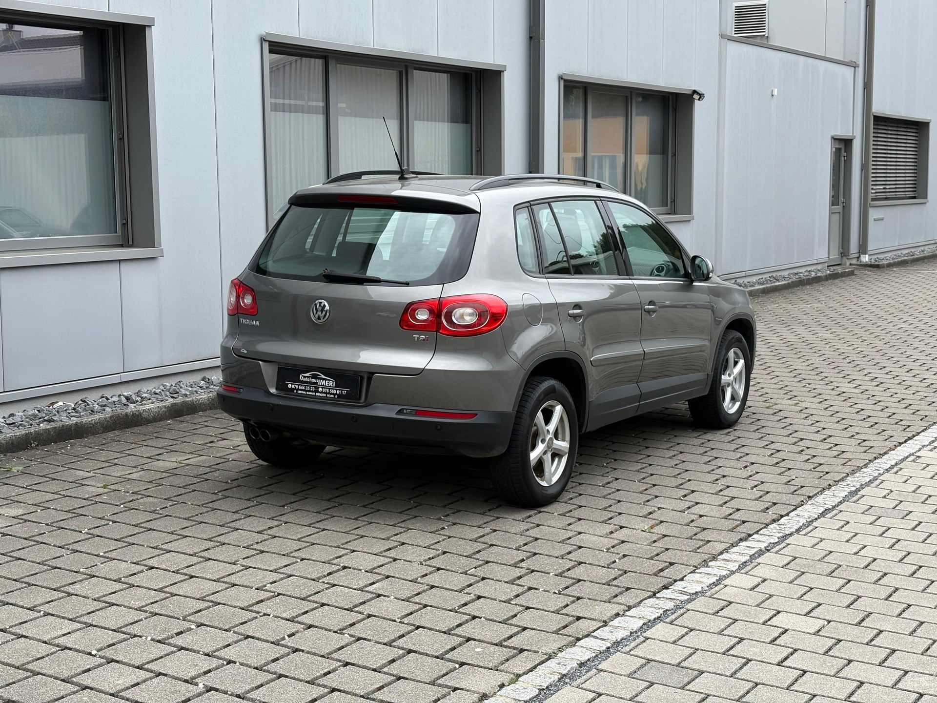 VW Tiguan 2.0 TSI Track&Field 4MOTION-image-9