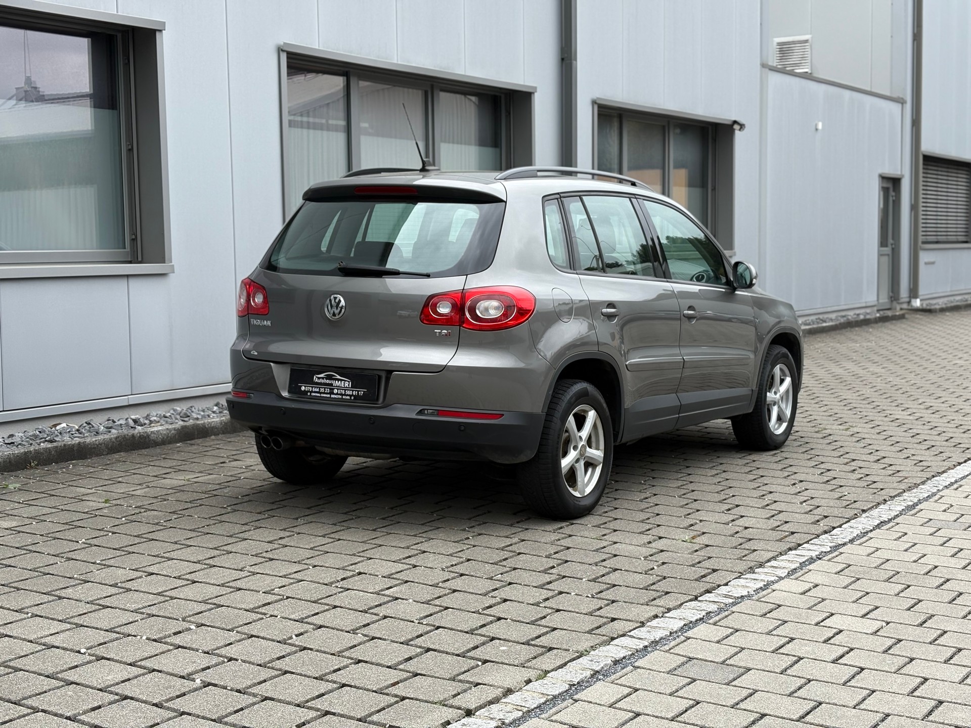 VW Tiguan 2.0 TSI Track&Field 4MOTION-image-8