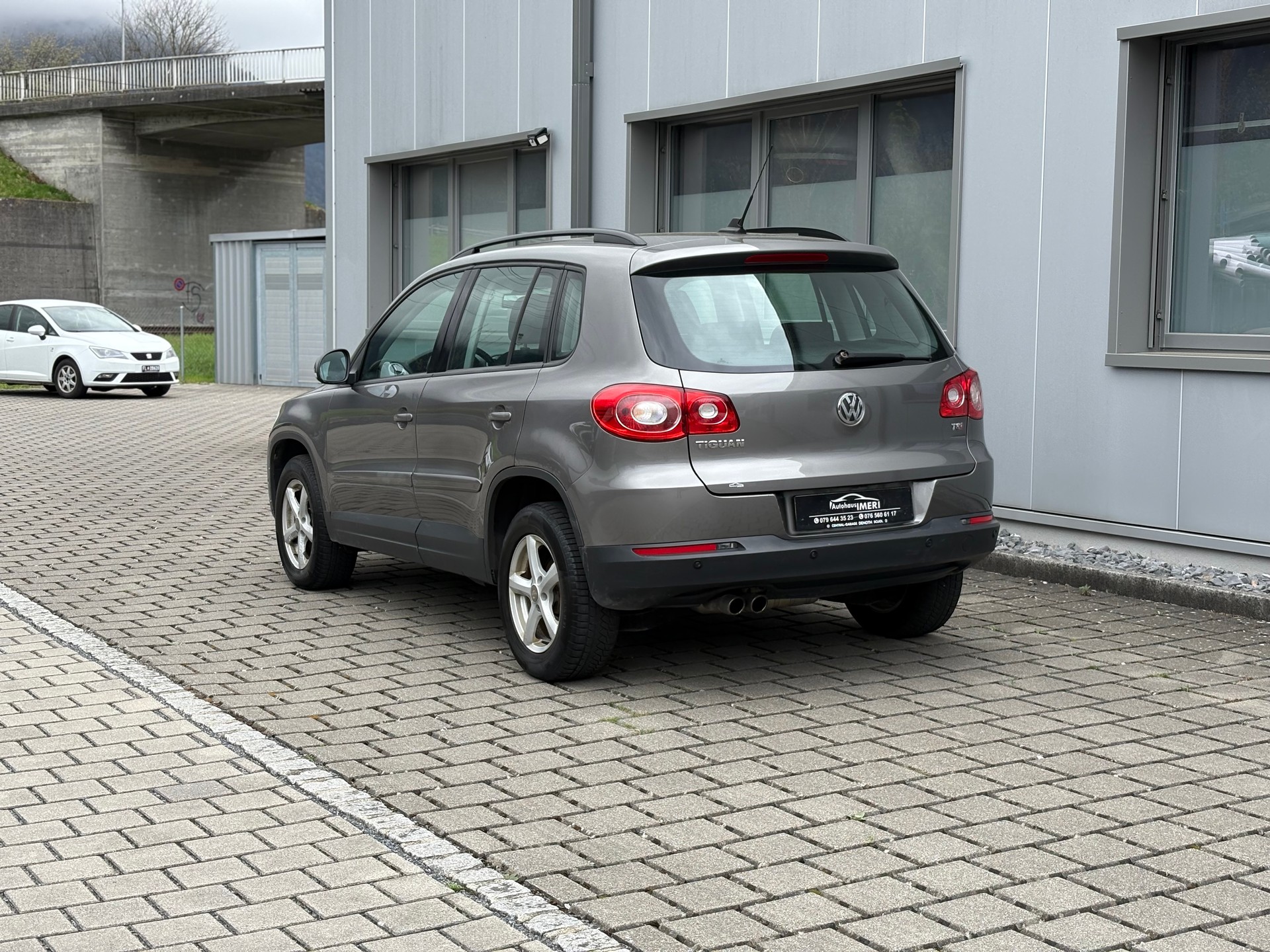 VW Tiguan 2.0 TSI Track&Field 4MOTION-image-6