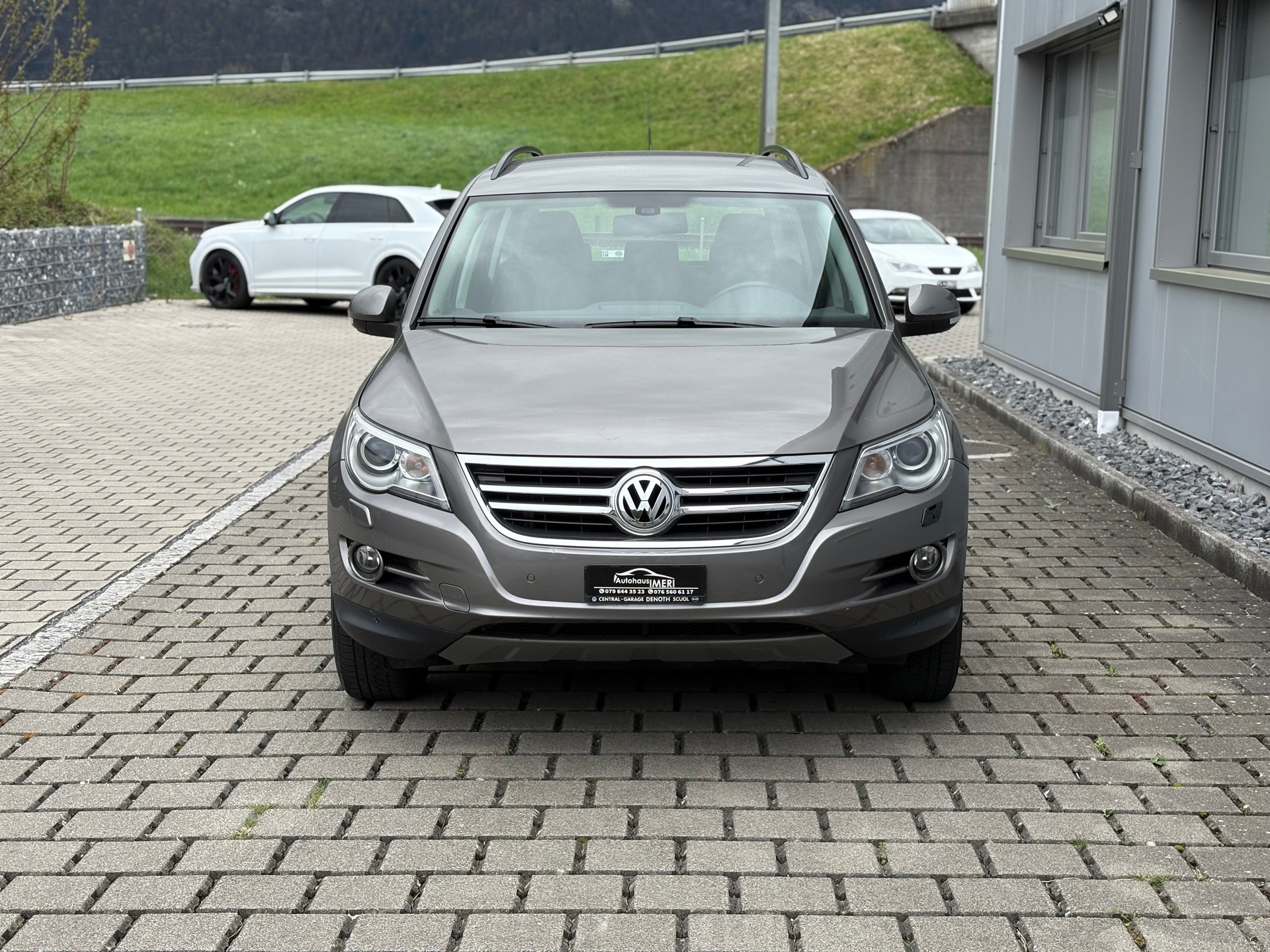 VW Tiguan 2.0 TSI Track&Field 4MOTION-image-2
