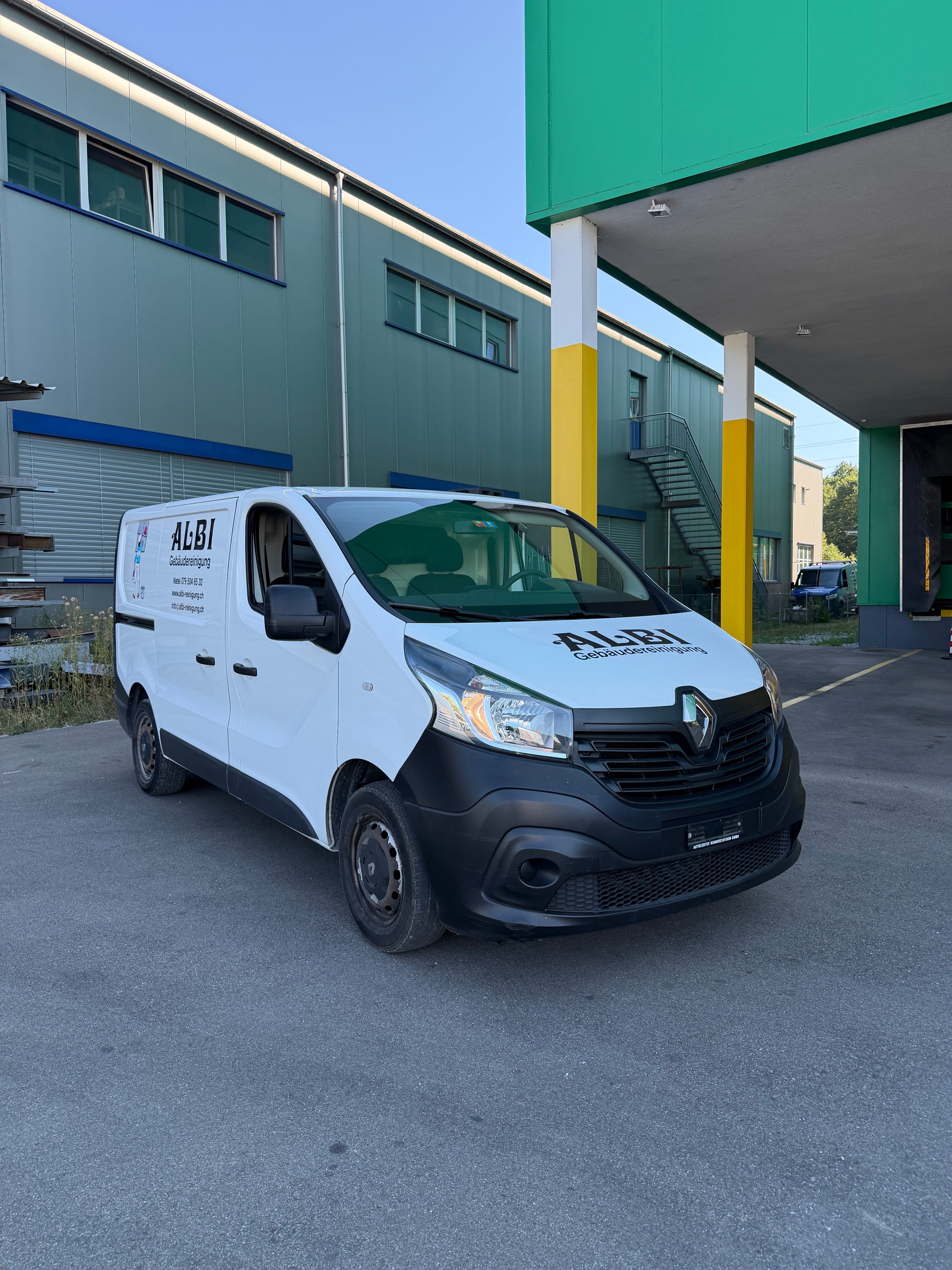 RENAULT Trafic 1.6 dCi 90 2.7t Access L1H1-image-0