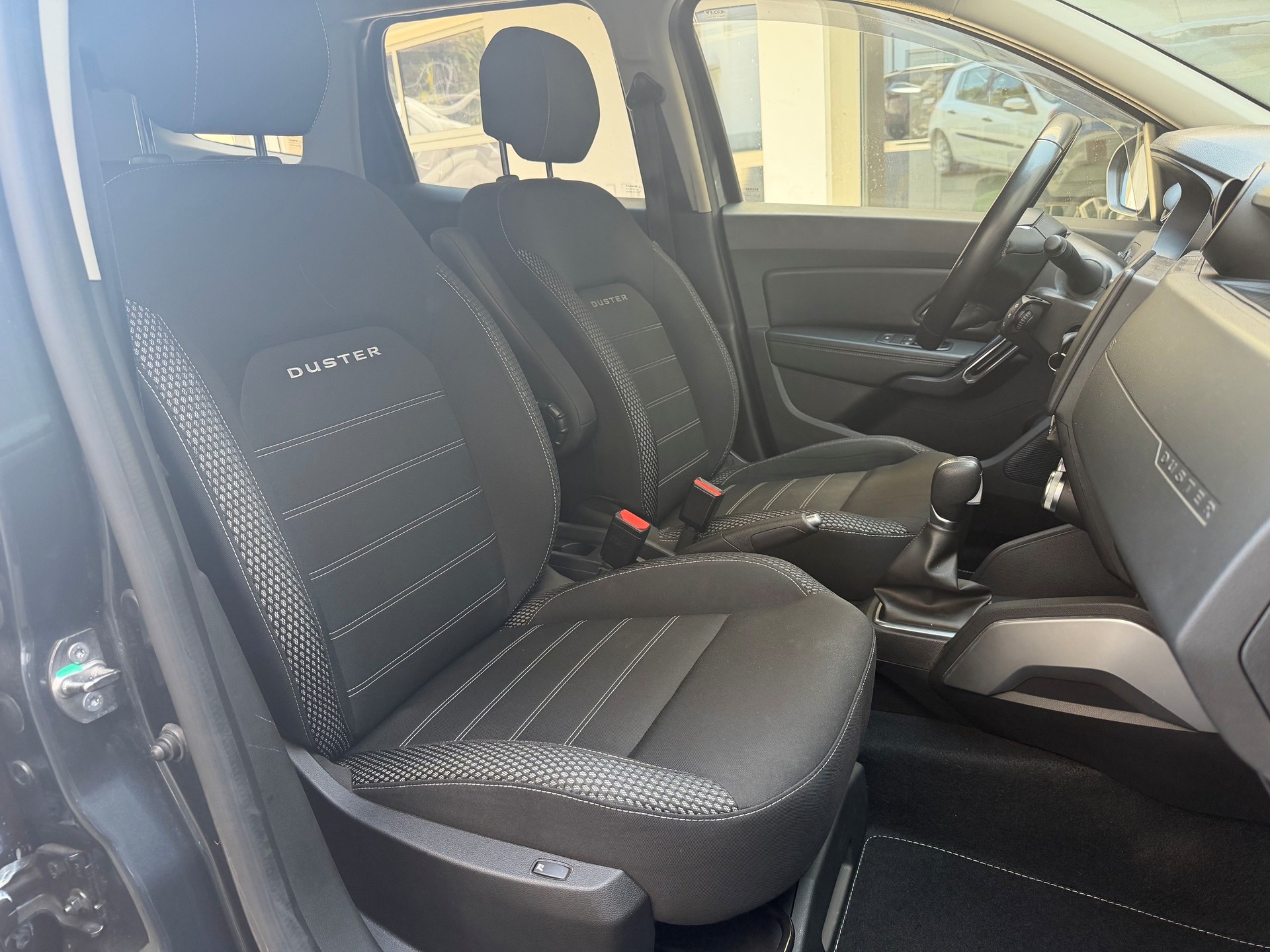DACIA Duster dCi 110 Prestige 4x2 EDC-image-7