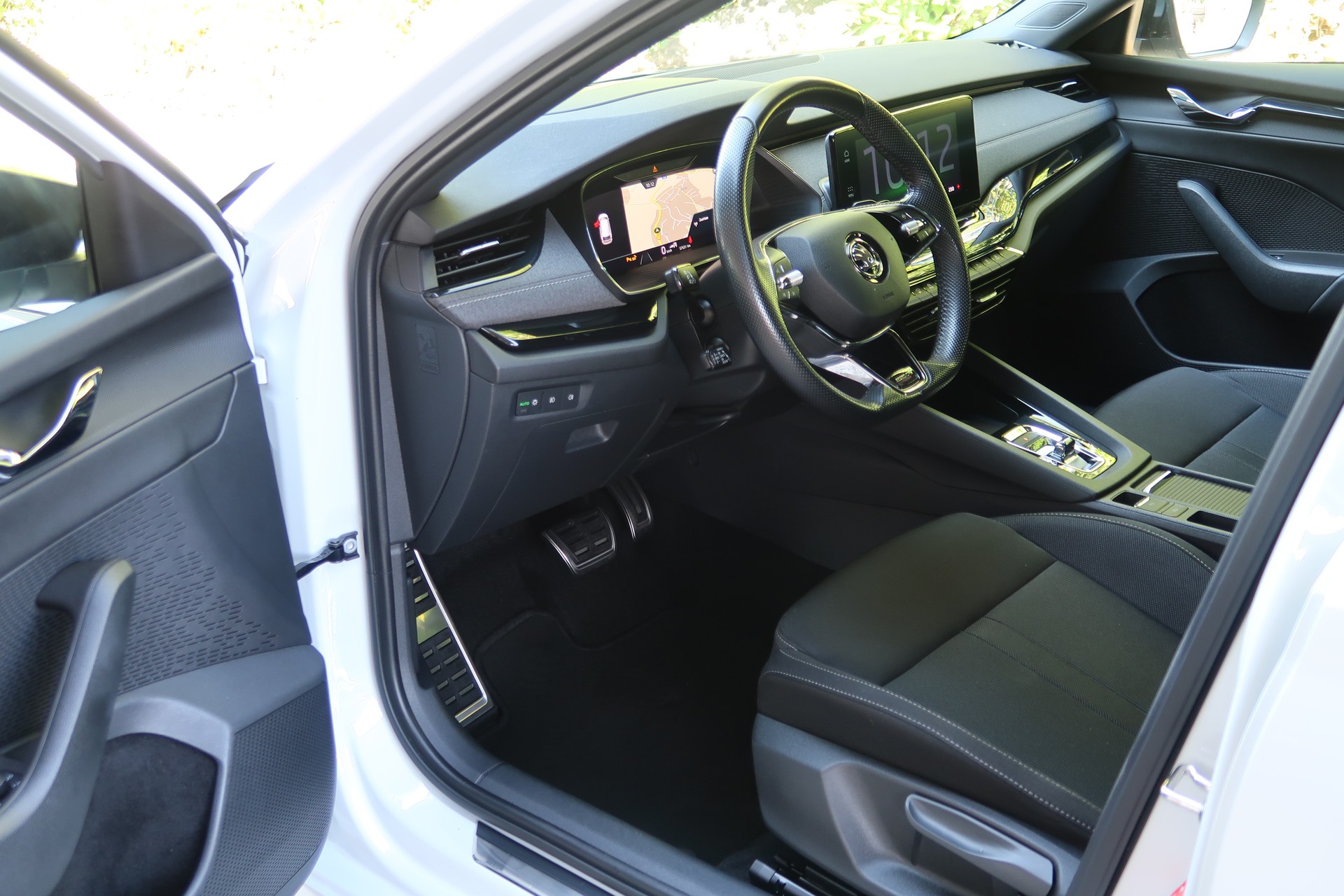 SKODA Octavia Combi 2.0 TSI SportLine DSG 4x4-image-7