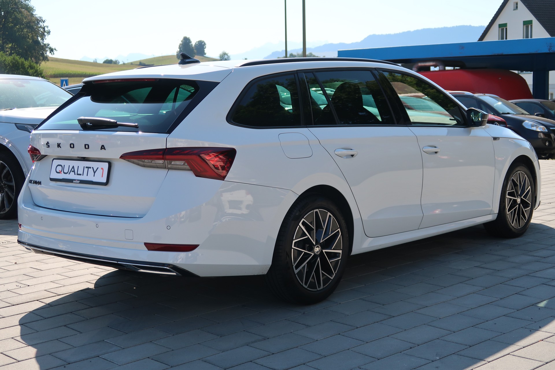 SKODA Octavia Combi 2.0 TSI SportLine DSG 4x4-image-4