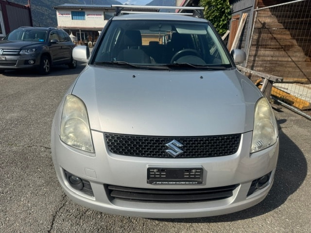 SUZUKI Swift 1.3i 16V GL Top 4x4-image-0