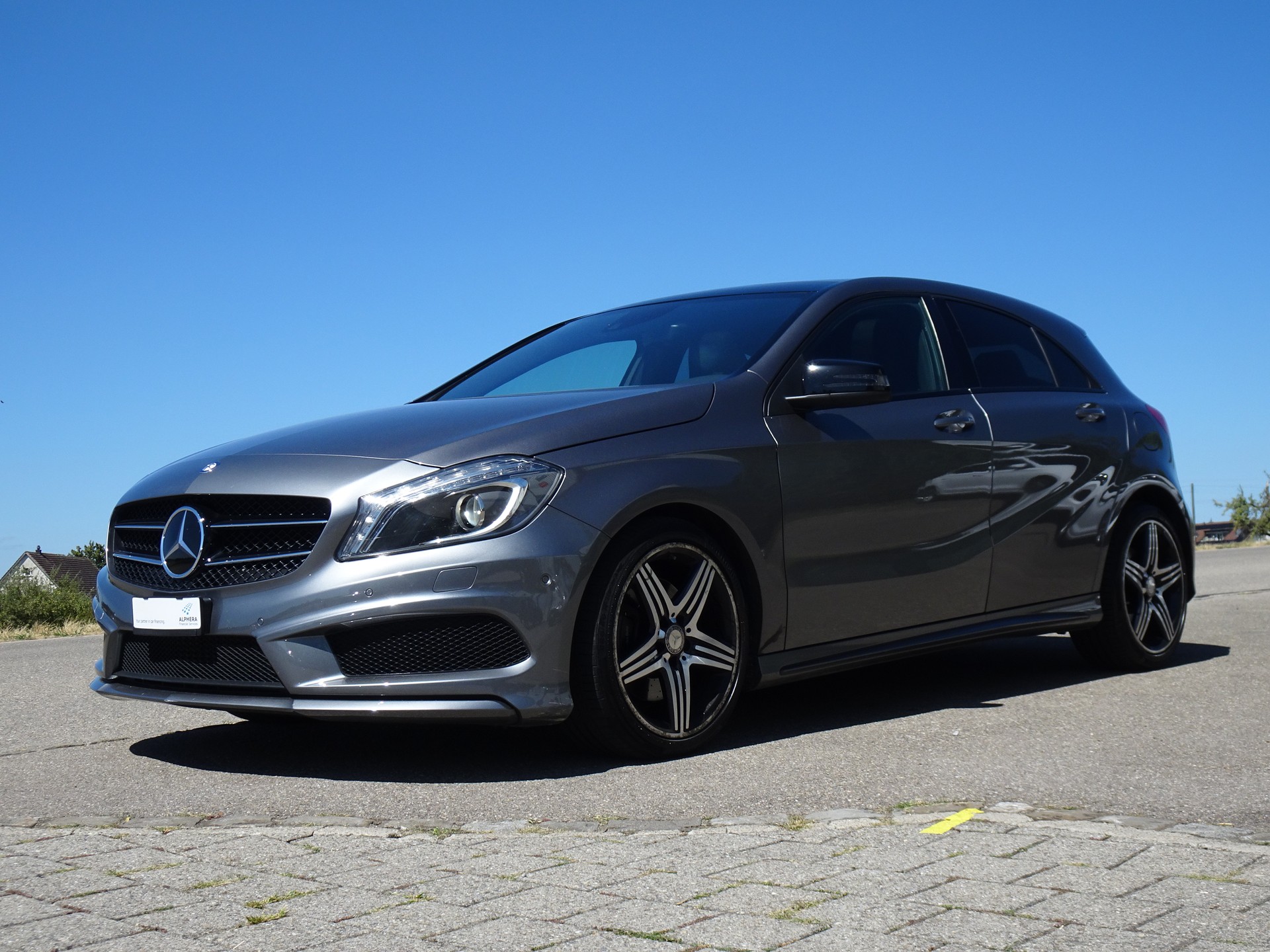 MERCEDES-BENZ A 250 AMG Line 4Matic 7G-DCT-image-0