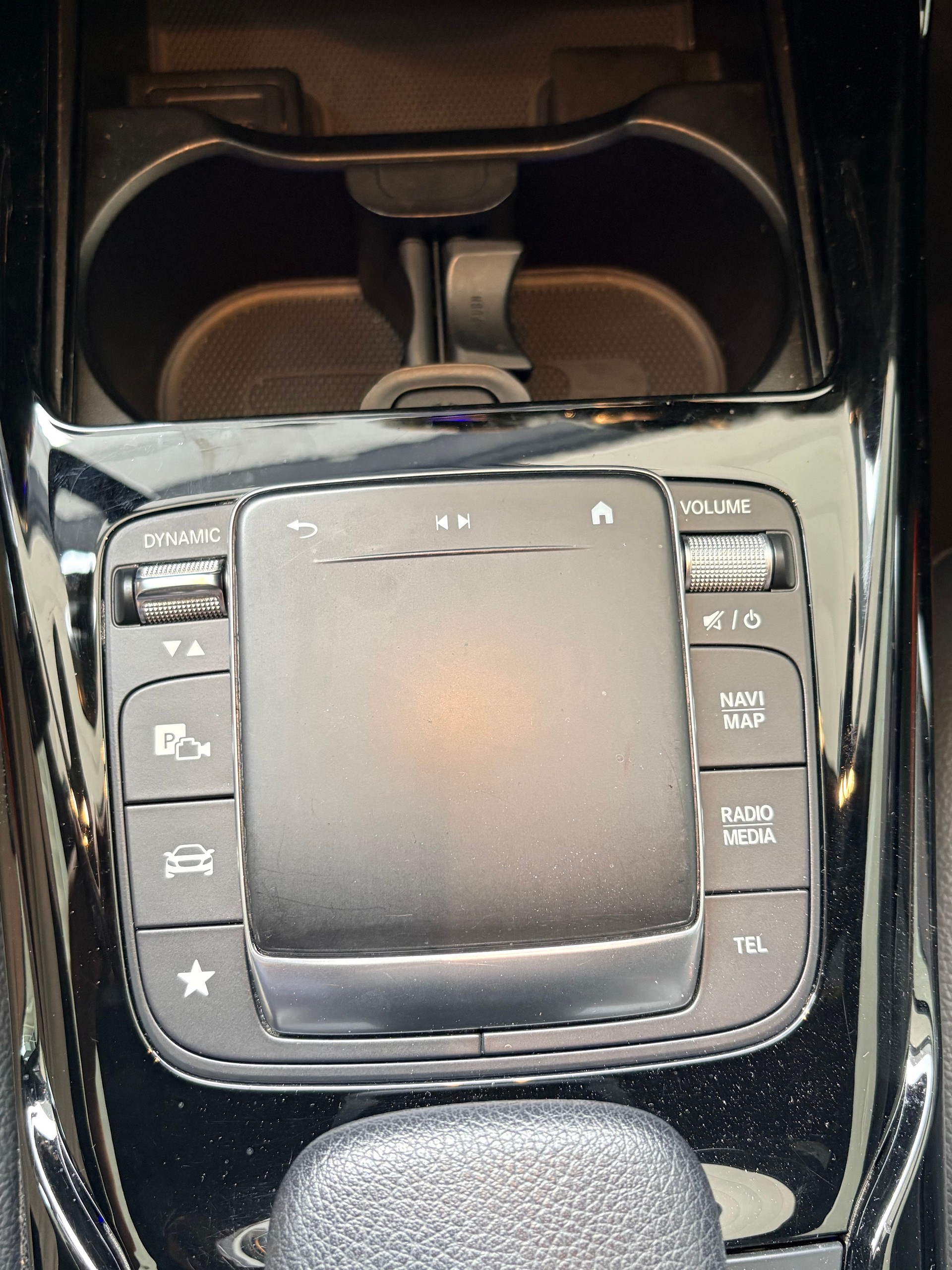 MERCEDES-BENZ A 35 AMG 4matic-image-14