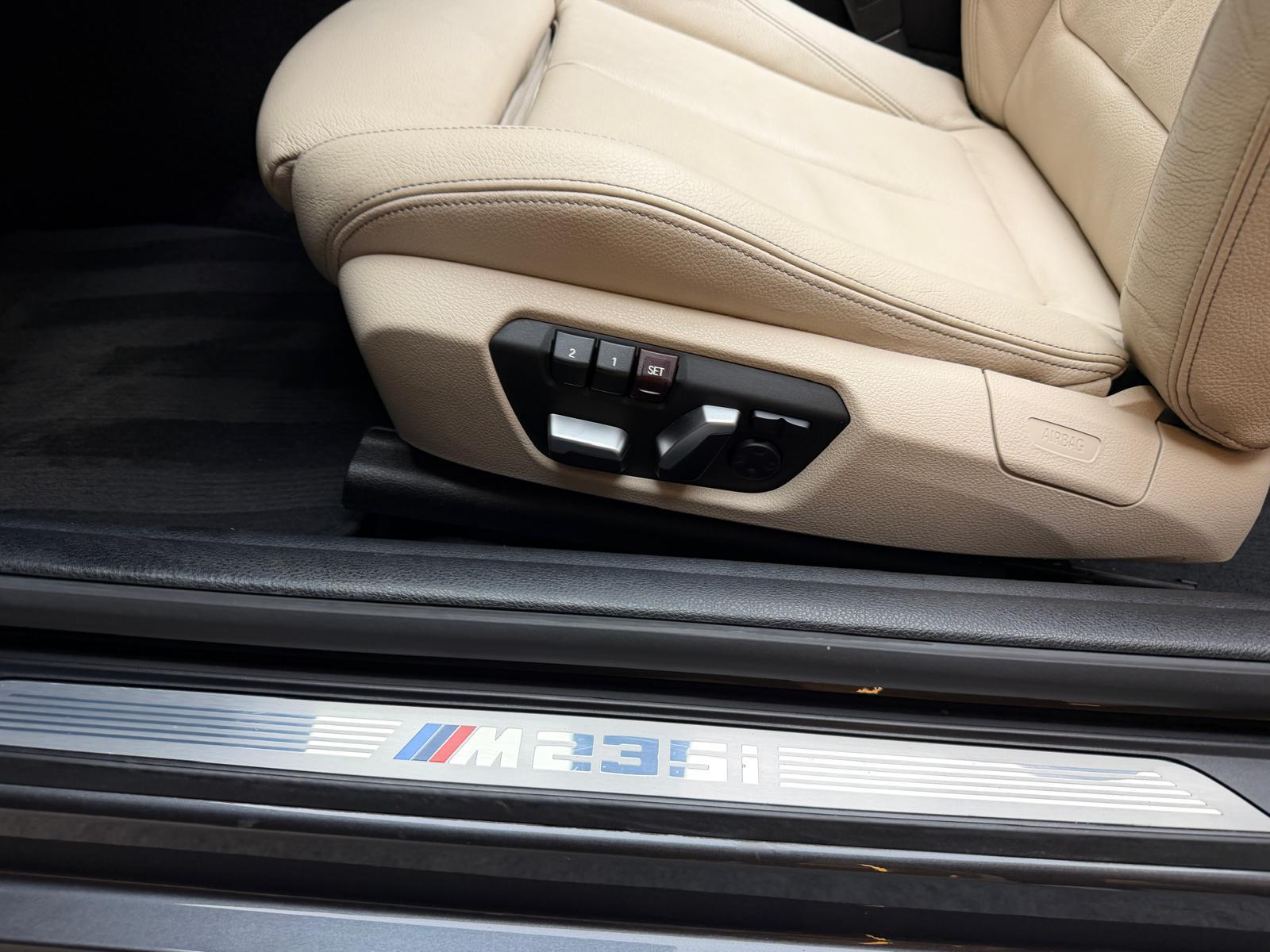 BMW M235i xDrive SAG Cabrio-image-17