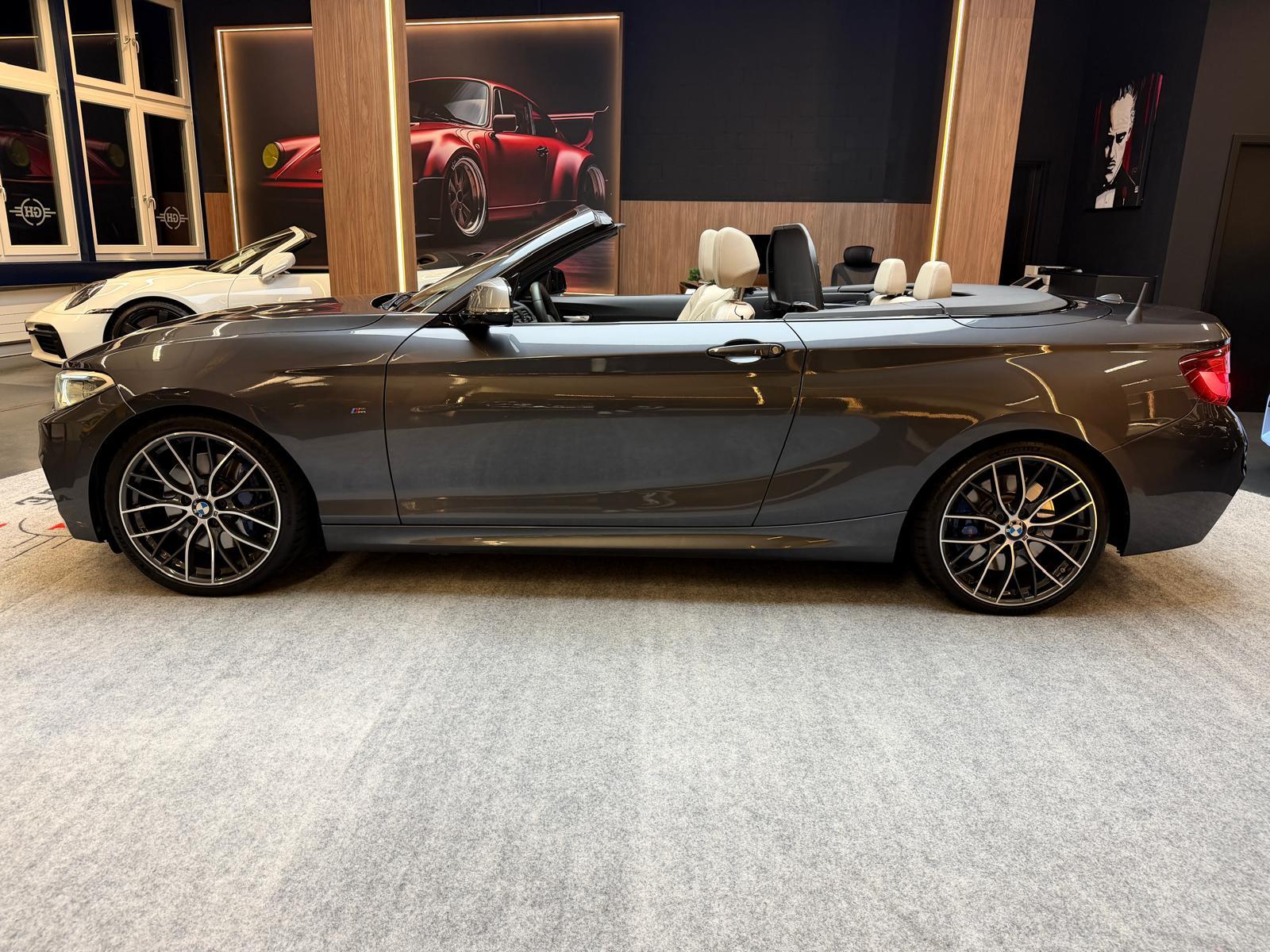BMW M235i xDrive SAG Cabrio-image-5