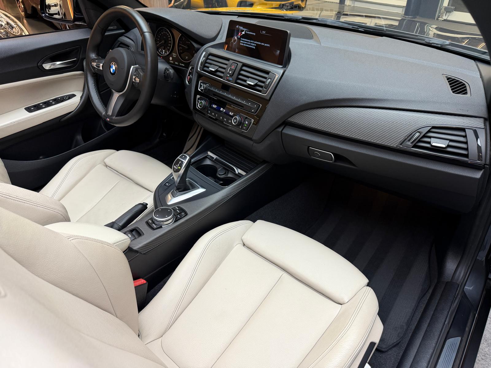 BMW M235i xDrive SAG Cabrio-image-19
