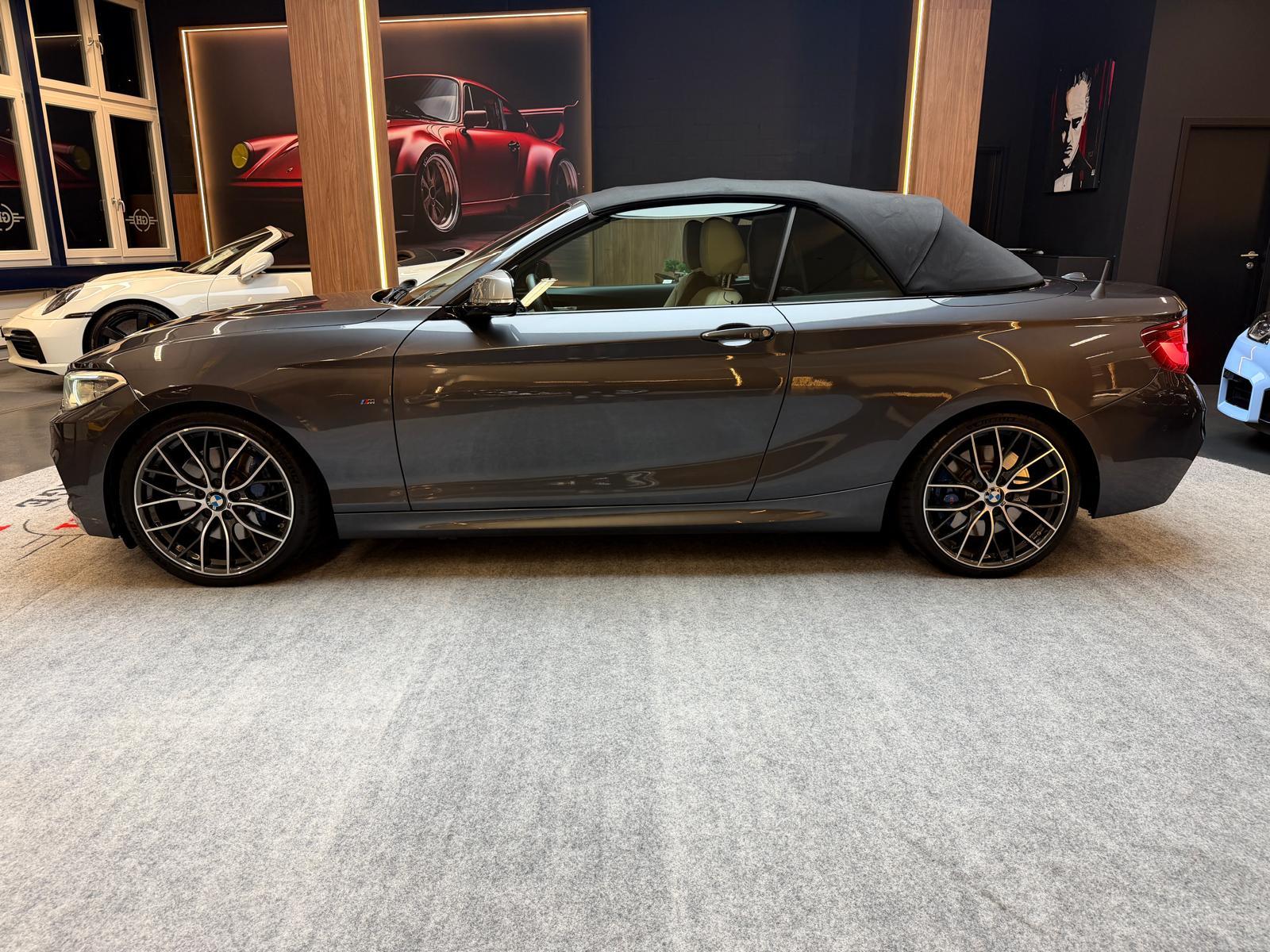 BMW M235i xDrive SAG Cabrio-image-7