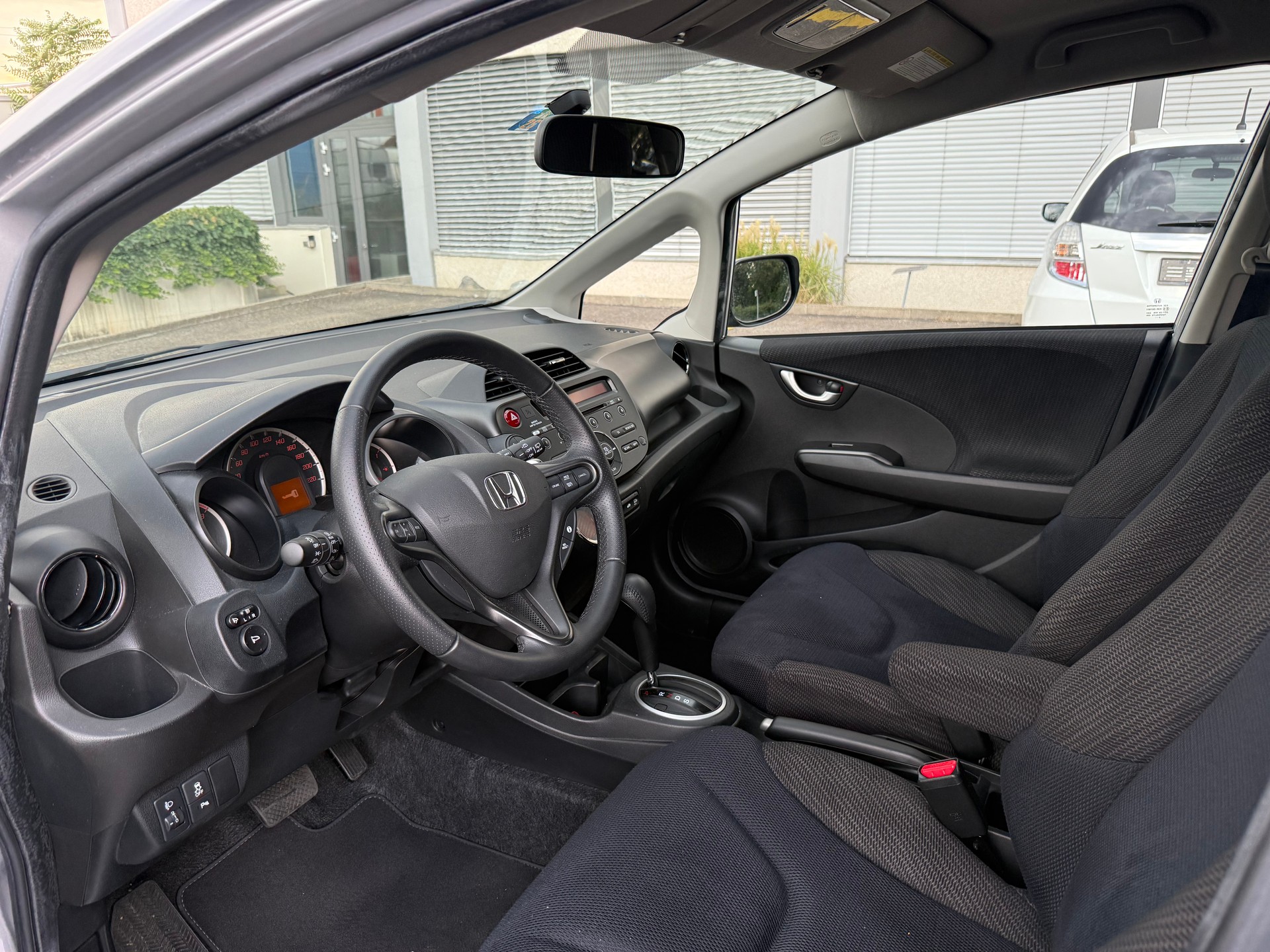 HONDA Jazz 1.4i Comfort Plus CVT-image-6