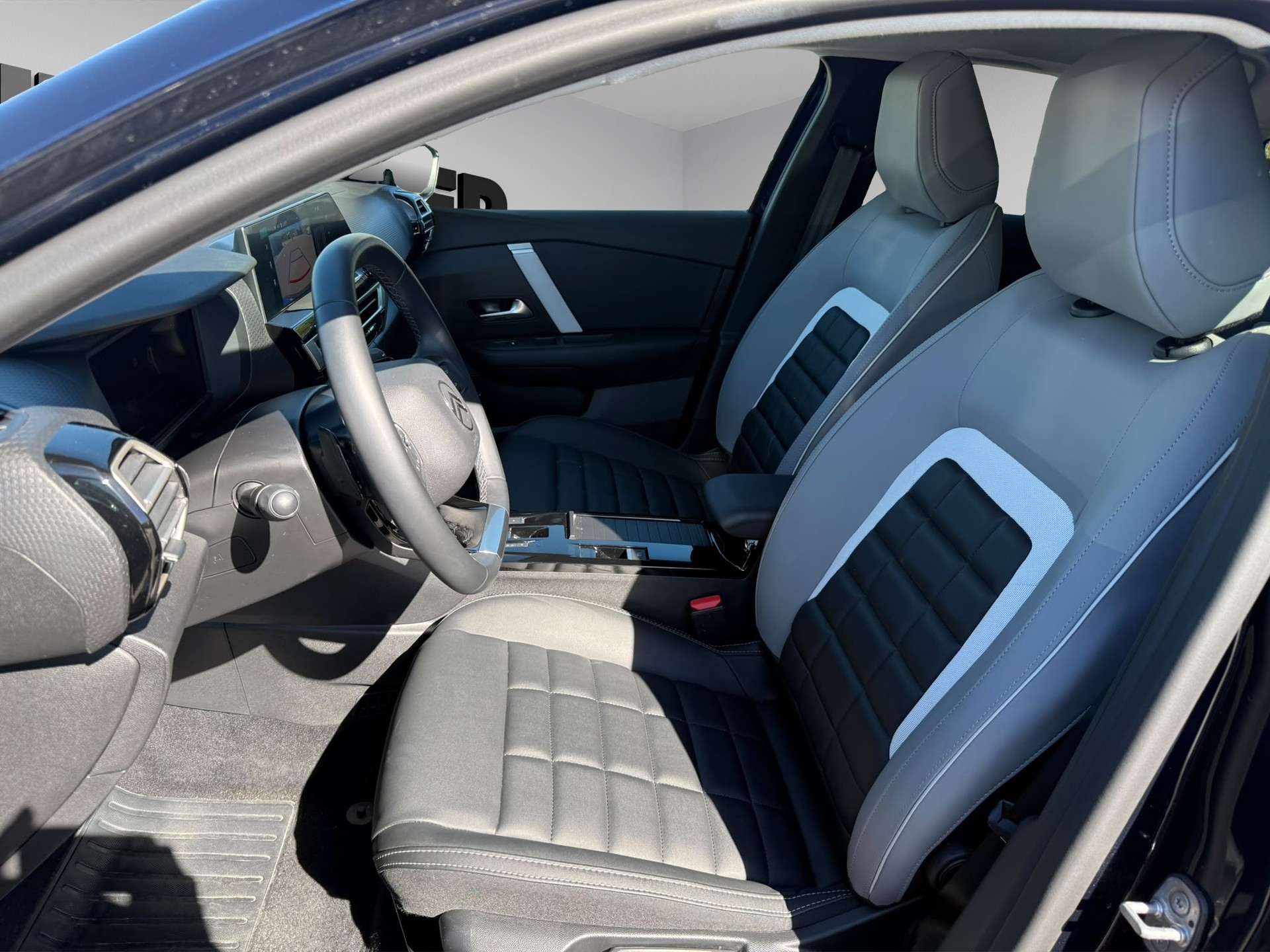 CITROEN C4 1.2 Hybrid Max-image-9