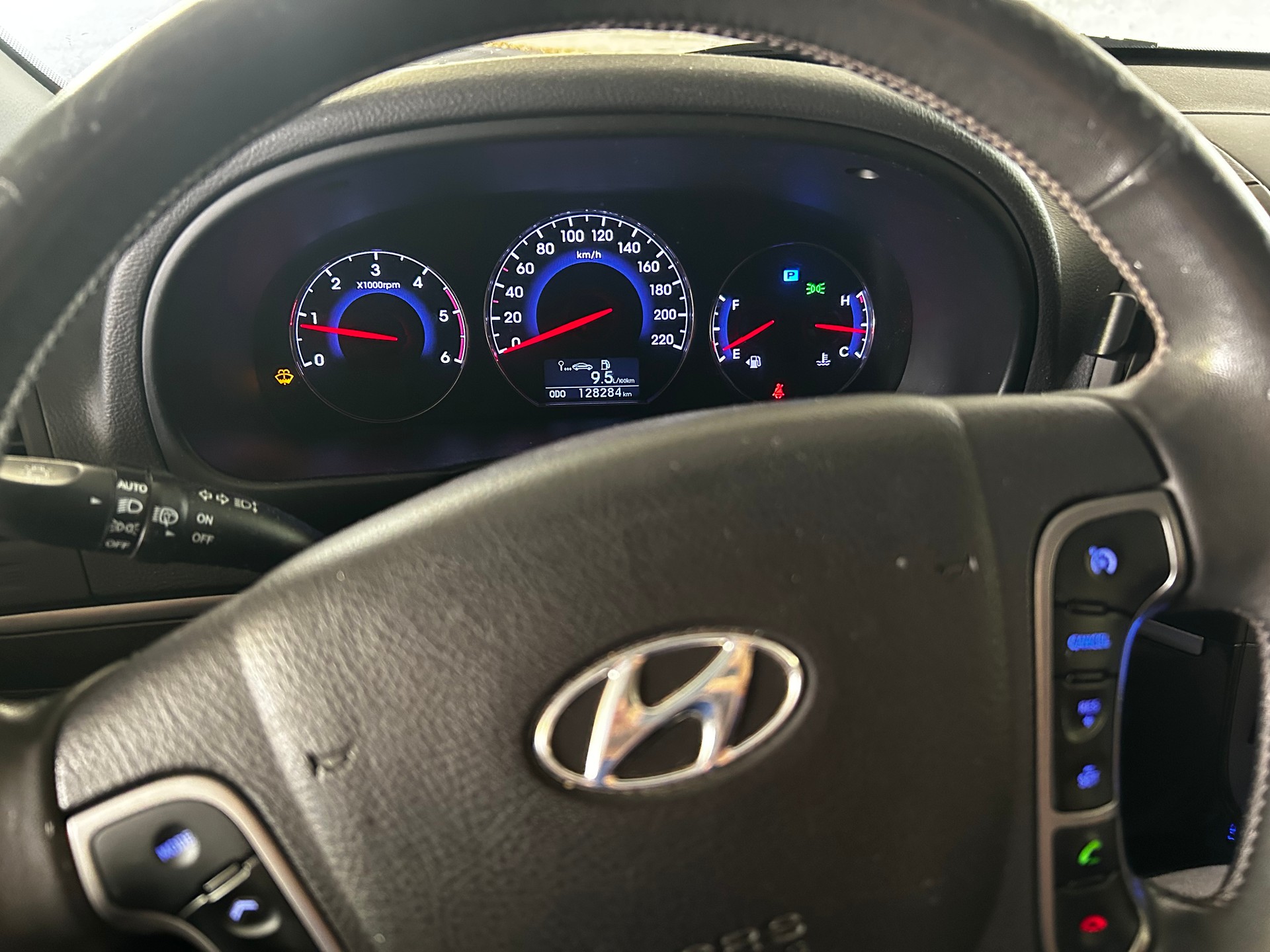 HYUNDAI 2.2 CRDi Premium-image-3