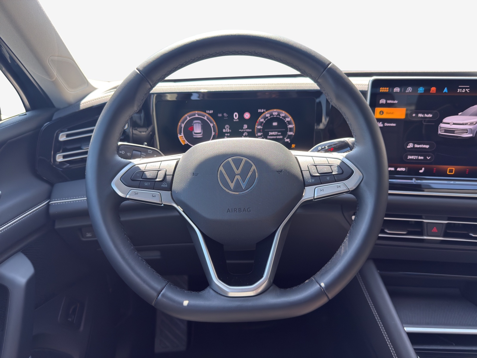 VW Tiguan 2.0 TSI DSG Elegance 4Motion-image-9