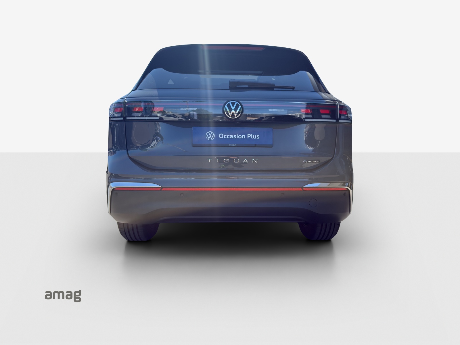 VW Tiguan 2.0 TSI DSG Elegance 4Motion-image-3