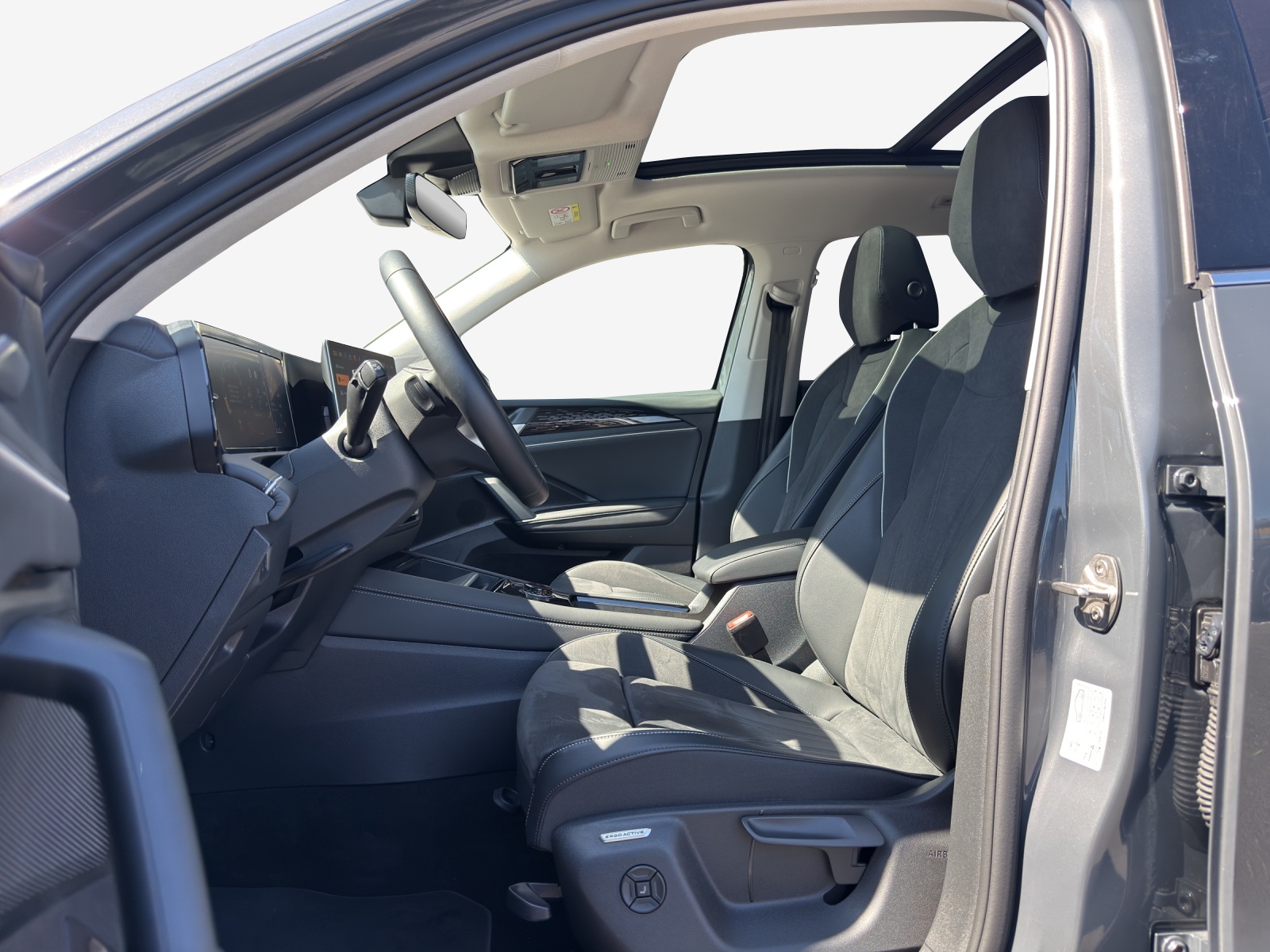 VW Tiguan 2.0 TSI DSG Elegance 4Motion-image-7