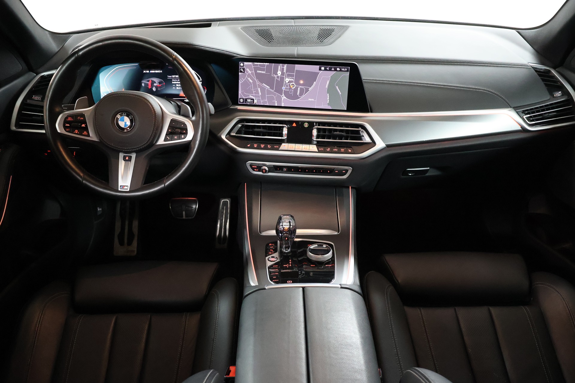 BMW X5 xDrive M50i Steptronic-image-10