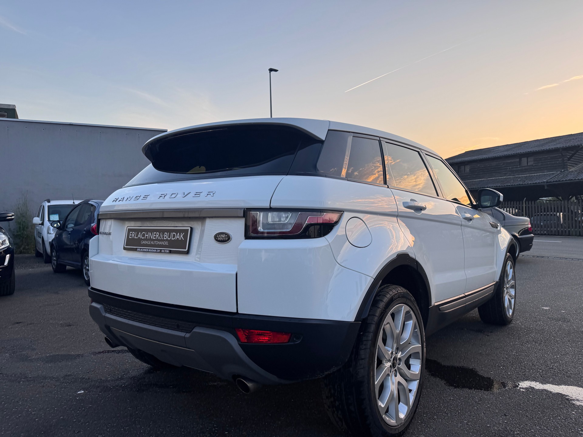 LAND ROVER Range Rover Evoque 2.0 TD4 SE Advantage AT9-image-4