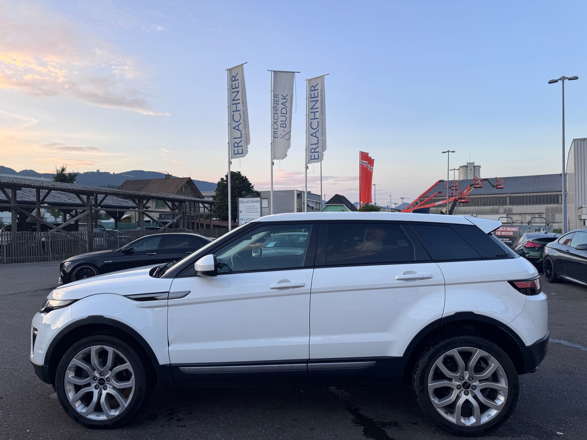 LAND ROVER Range Rover Evoque 2.0 TD4 SE Advantage AT9-image-2