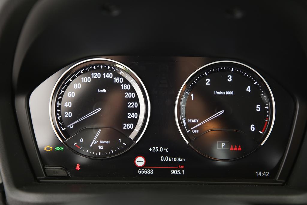 BMW X1 18d xDrive SAG-image-10