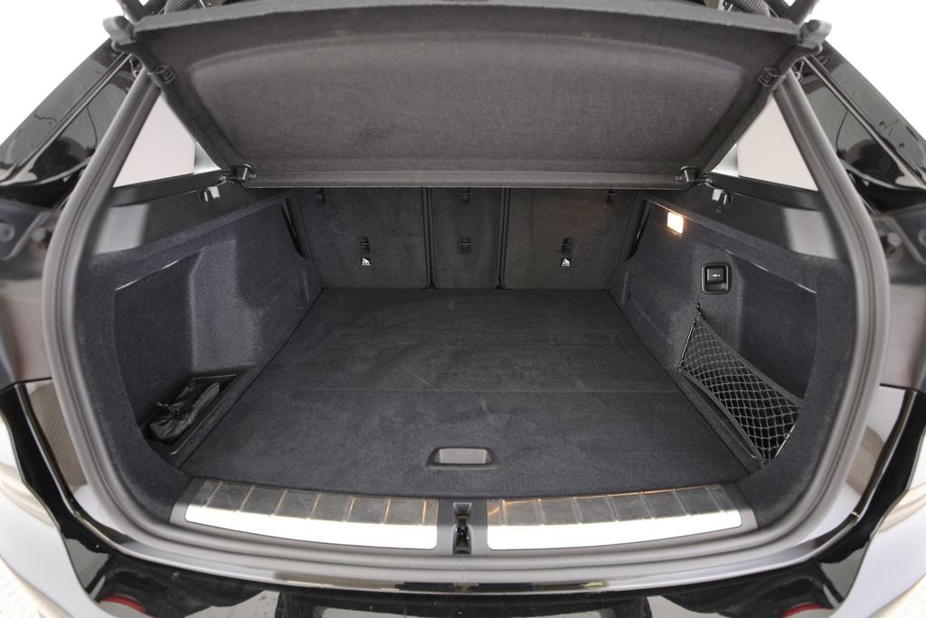 BMW X1 18d xDrive SAG-image-9