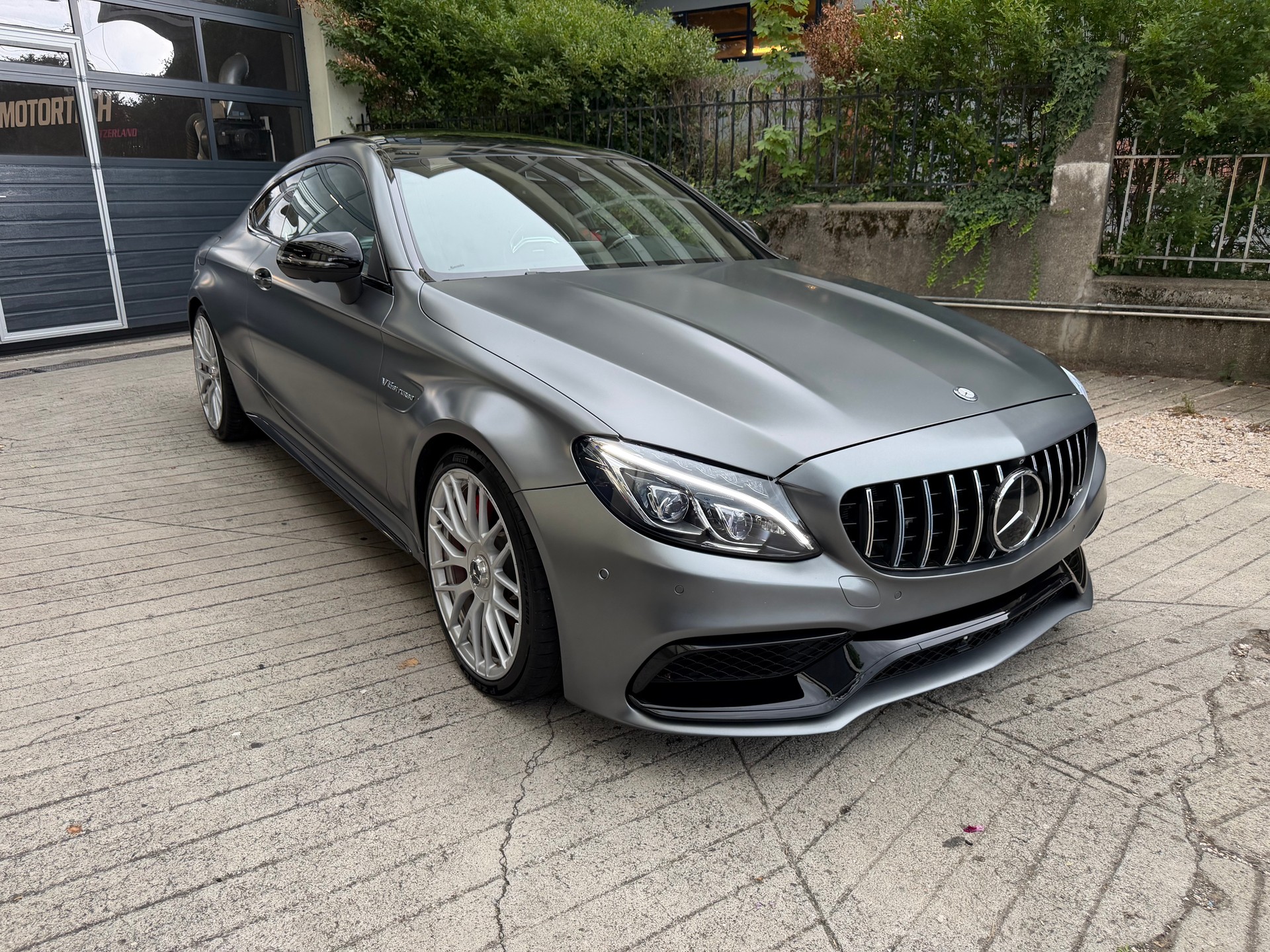 MERCEDES-BENZ C 63 S AMG Speedshift-image-1