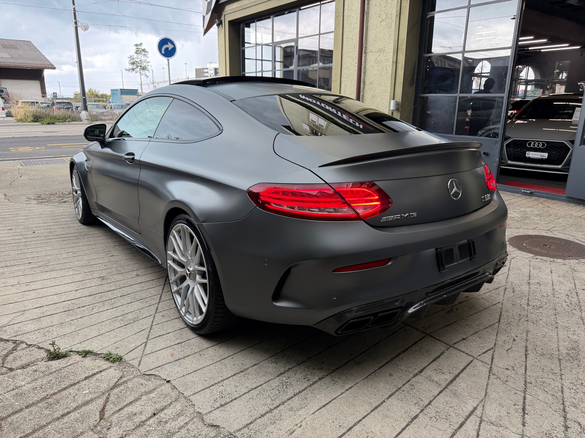 MERCEDES-BENZ C 63 S AMG Speedshift-image-2