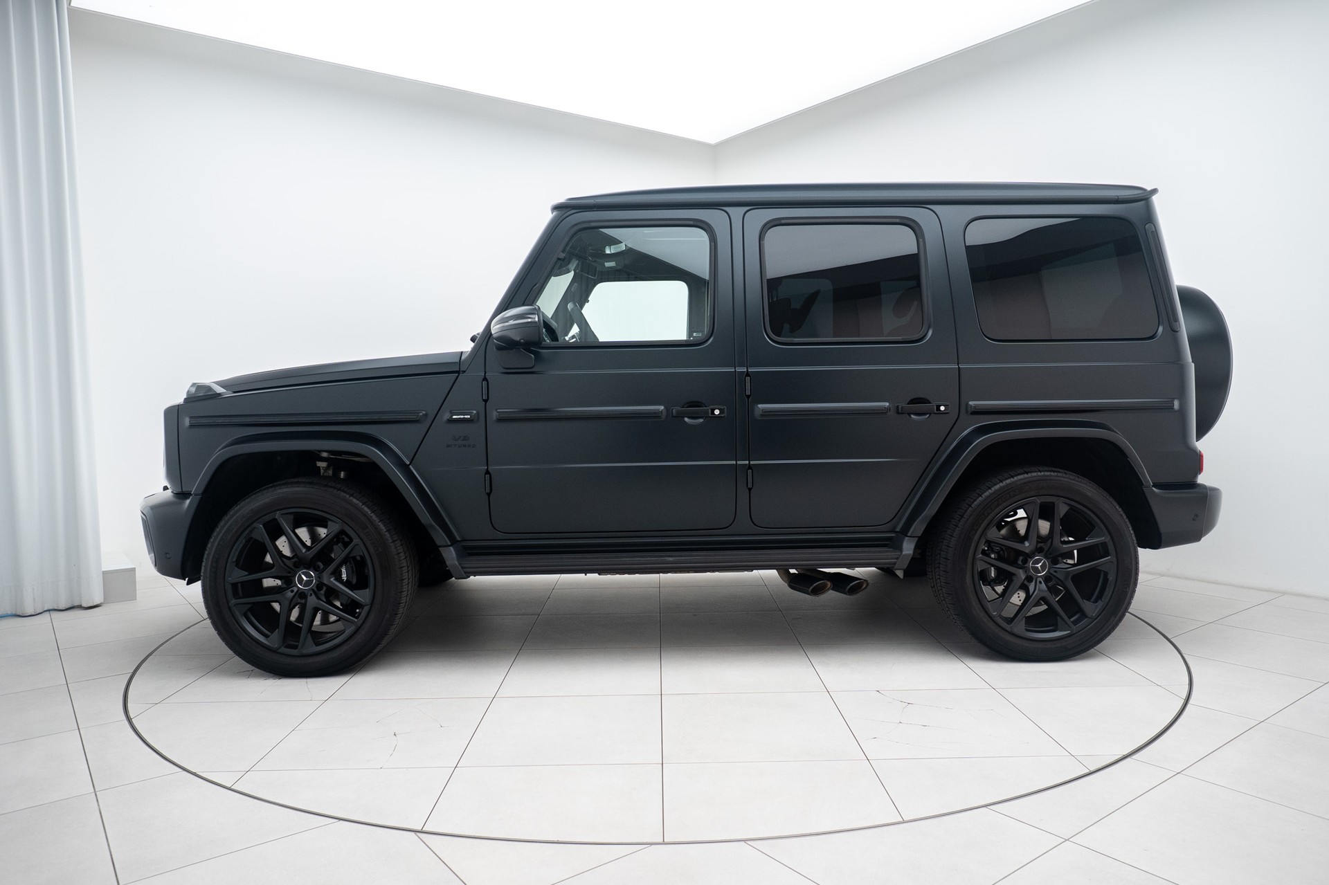 MERCEDES-BENZ G 63 AMG 9G-Tronic-image-1