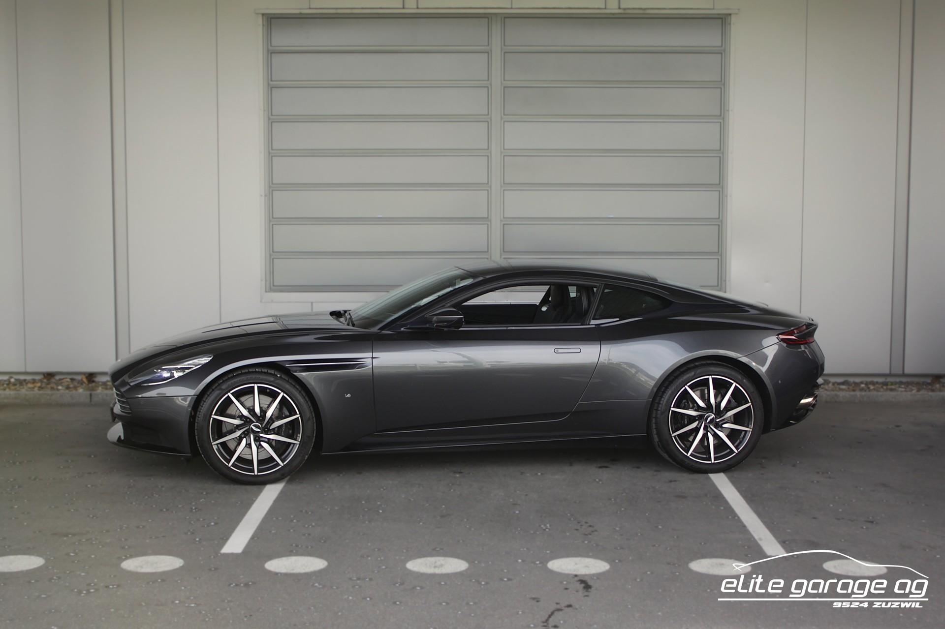 ASTON MARTIN DB11 V12 Touchtronic 3-image-0