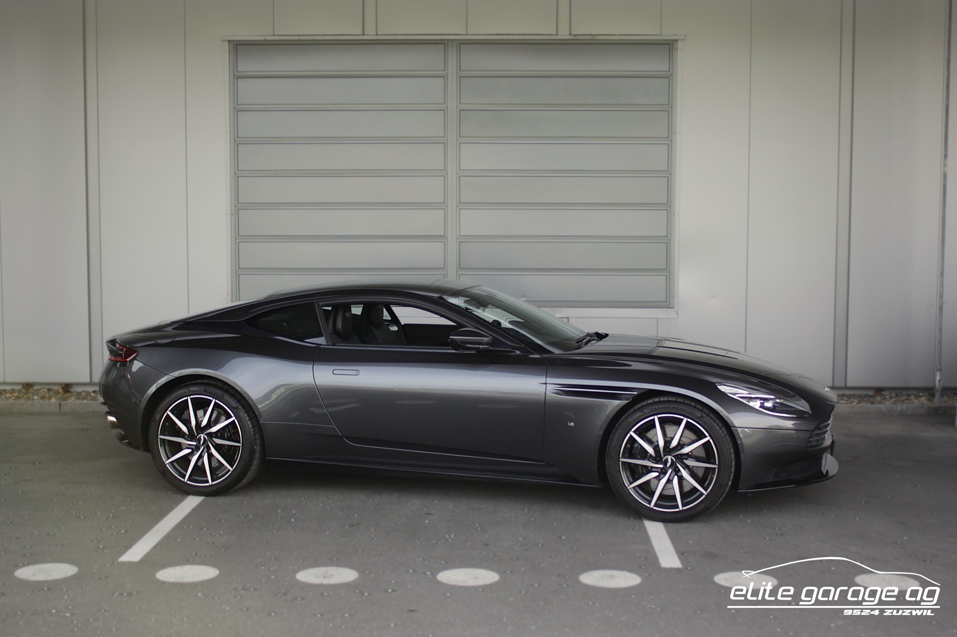 ASTON MARTIN DB11 V12 Touchtronic 3-image-6