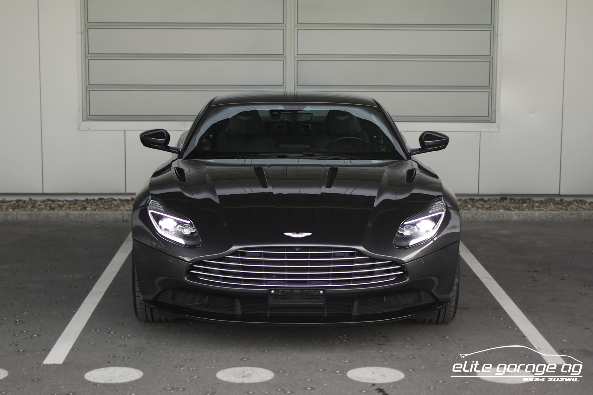 ASTON MARTIN DB11 V12 Touchtronic 3-image-7