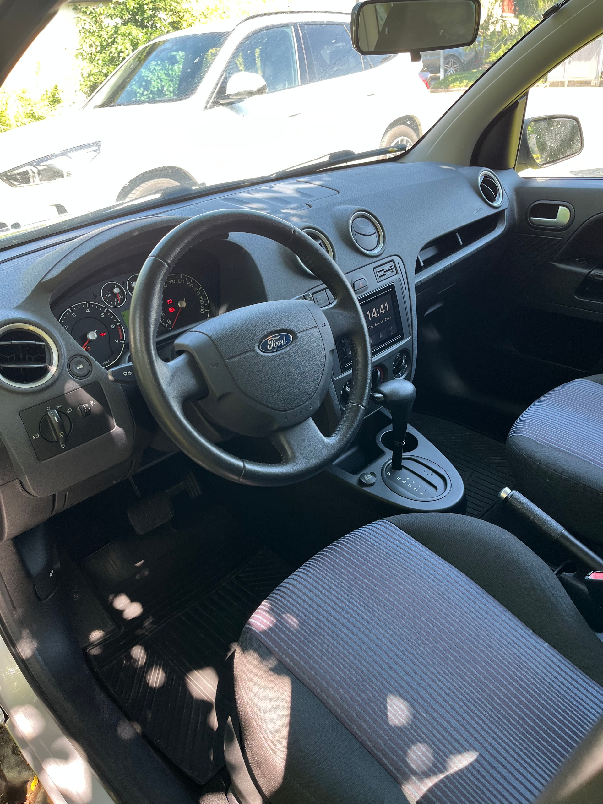 FORD 1.6 16V Trend Durashift-image-3