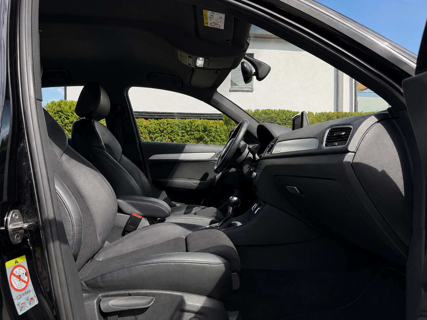 AUDI Q3 2.0 TFSI quattro S-tronic S line | Frisch ab MFK & Service | AHK | 8-fach-image-6