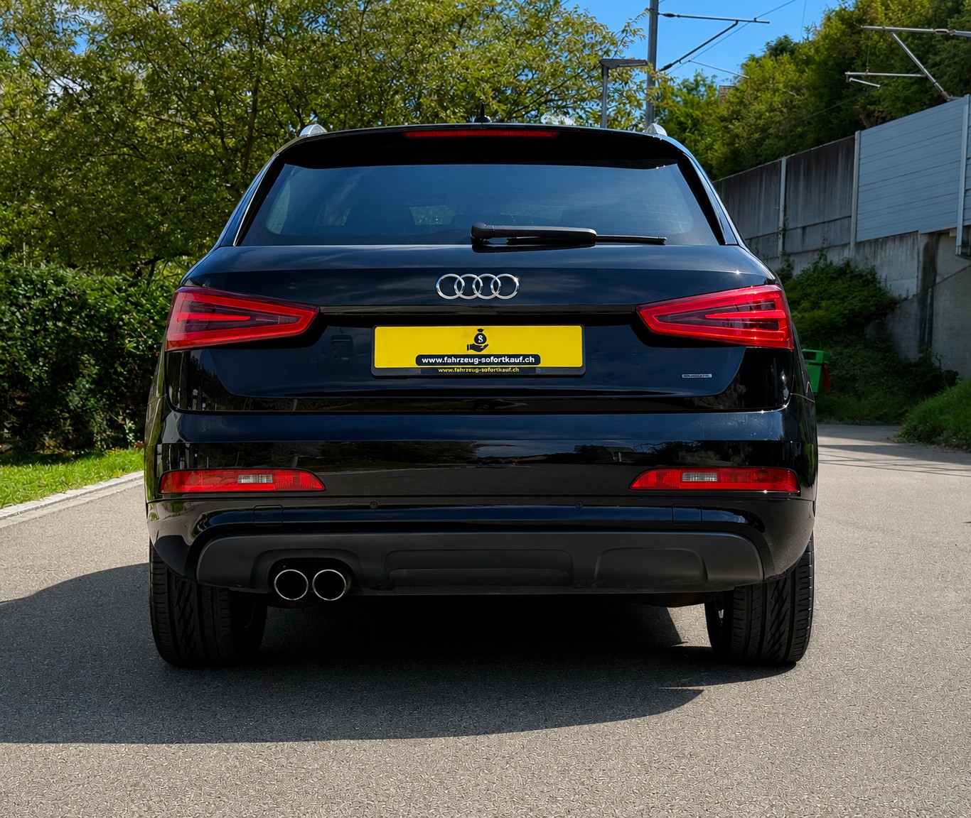 AUDI Q3 2.0 TFSI quattro S-tronic S line | Frisch ab MFK & Service | AHK | 8-fach-image-3