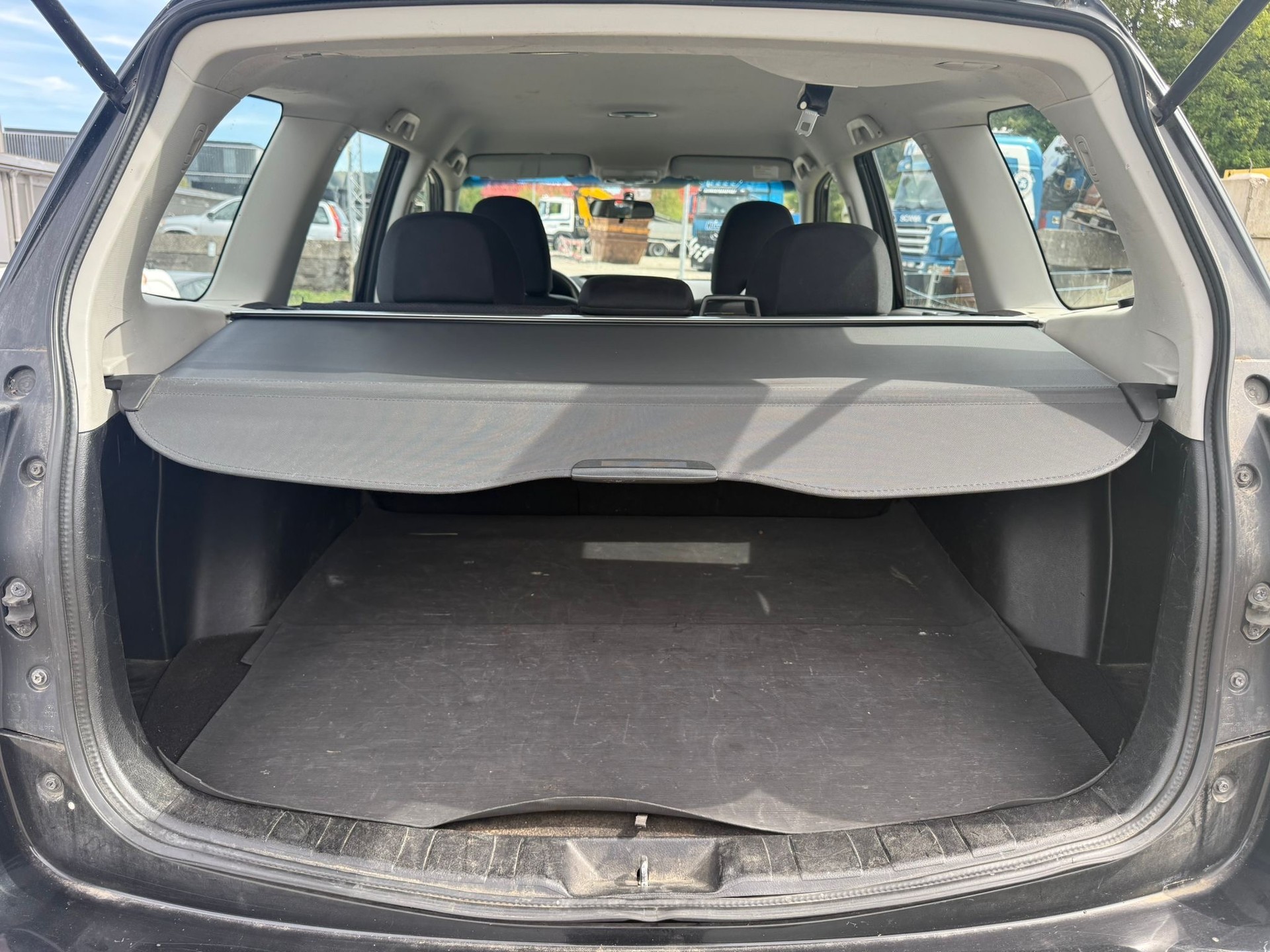 SUBARU Forester 2.0X Swiss Automatic-image-11