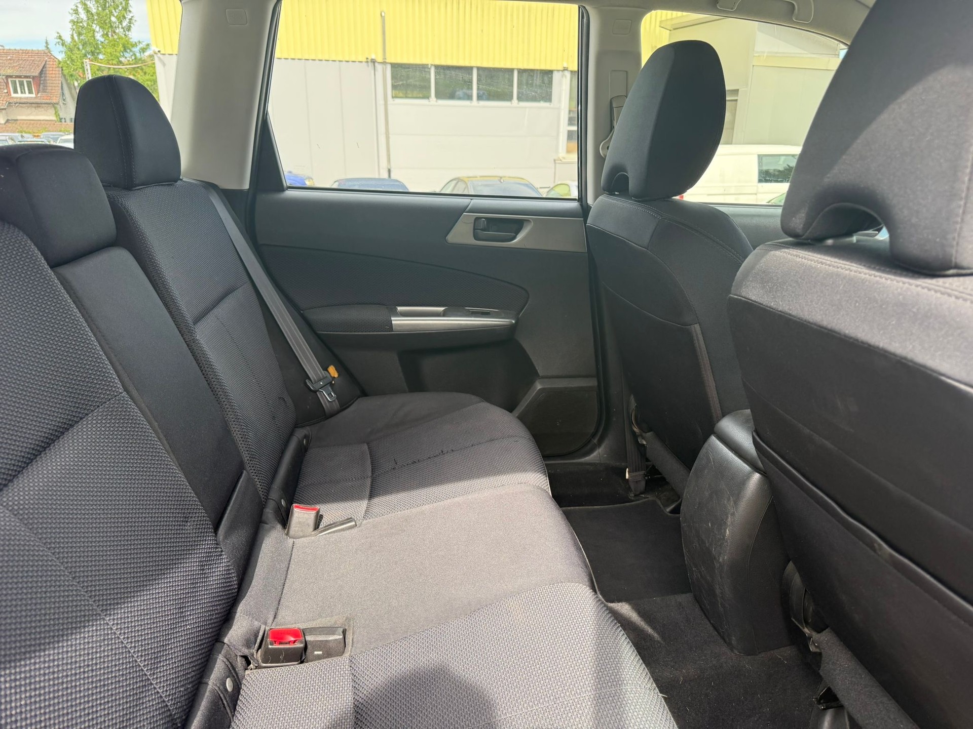 SUBARU Forester 2.0X Swiss Automatic-image-9