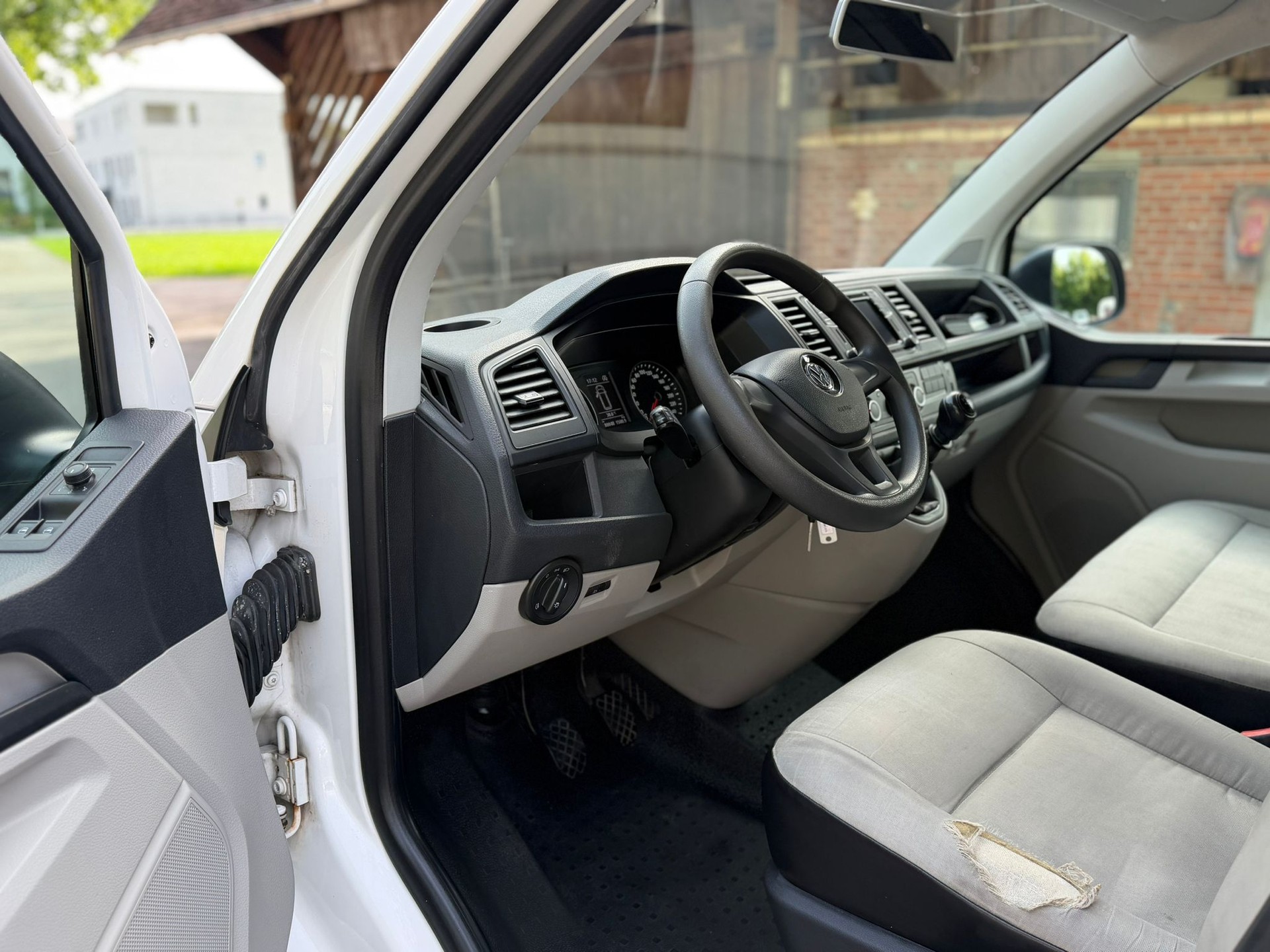 VW T6 2.0 TDI Euro 6-image-7
