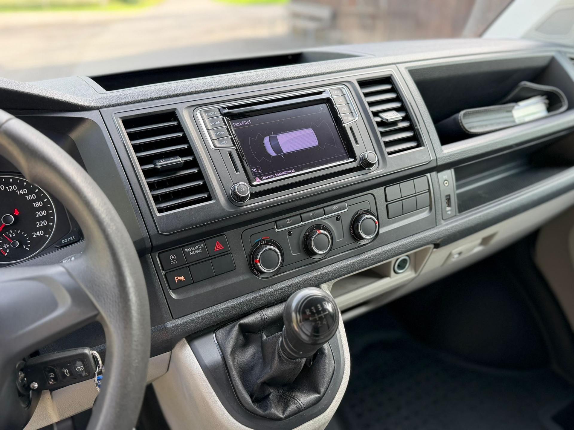 VW T6 2.0 TDI Euro 6-image-8